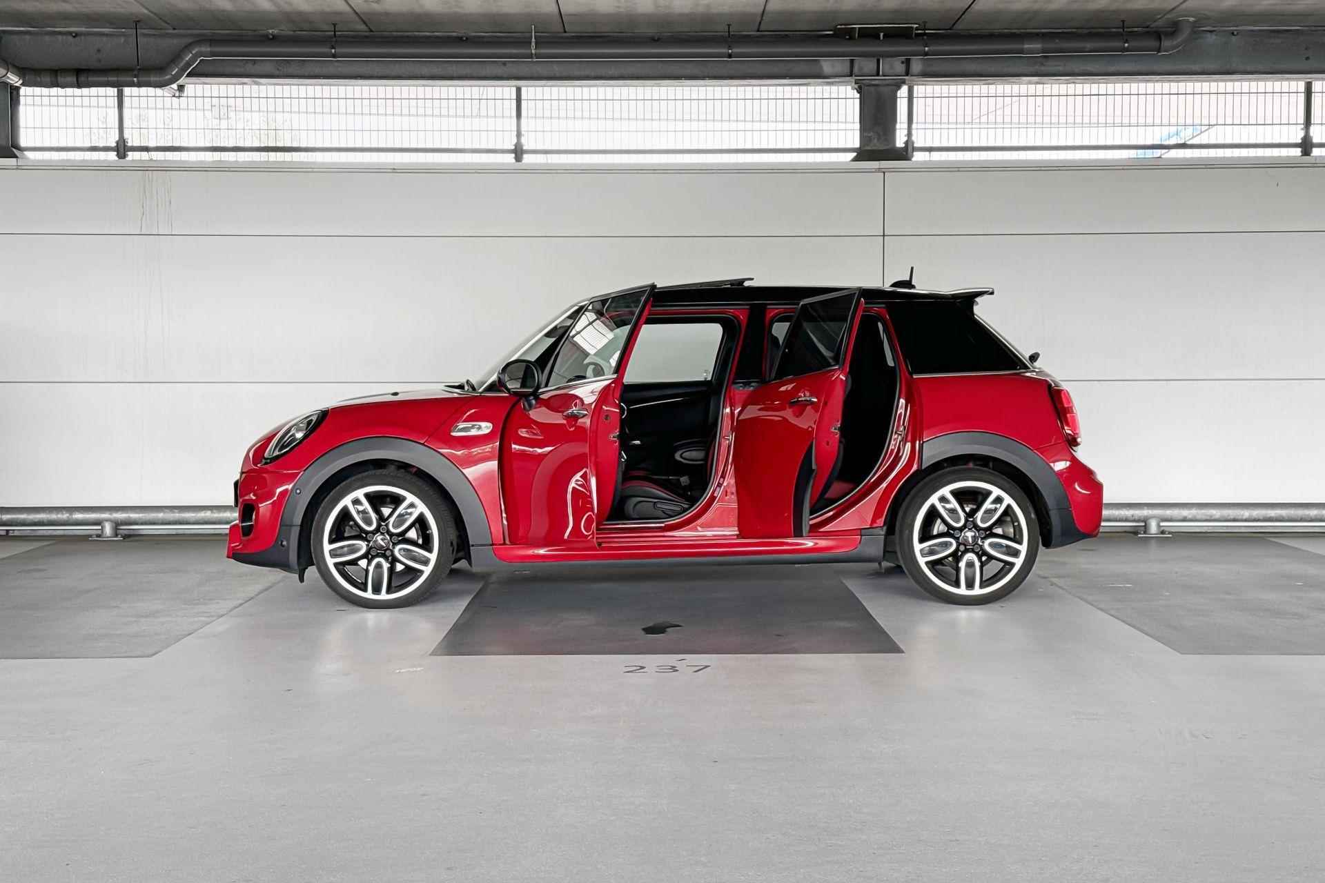 MINI 5-deurs Cooper S Knightsbridge Edition - 3/22