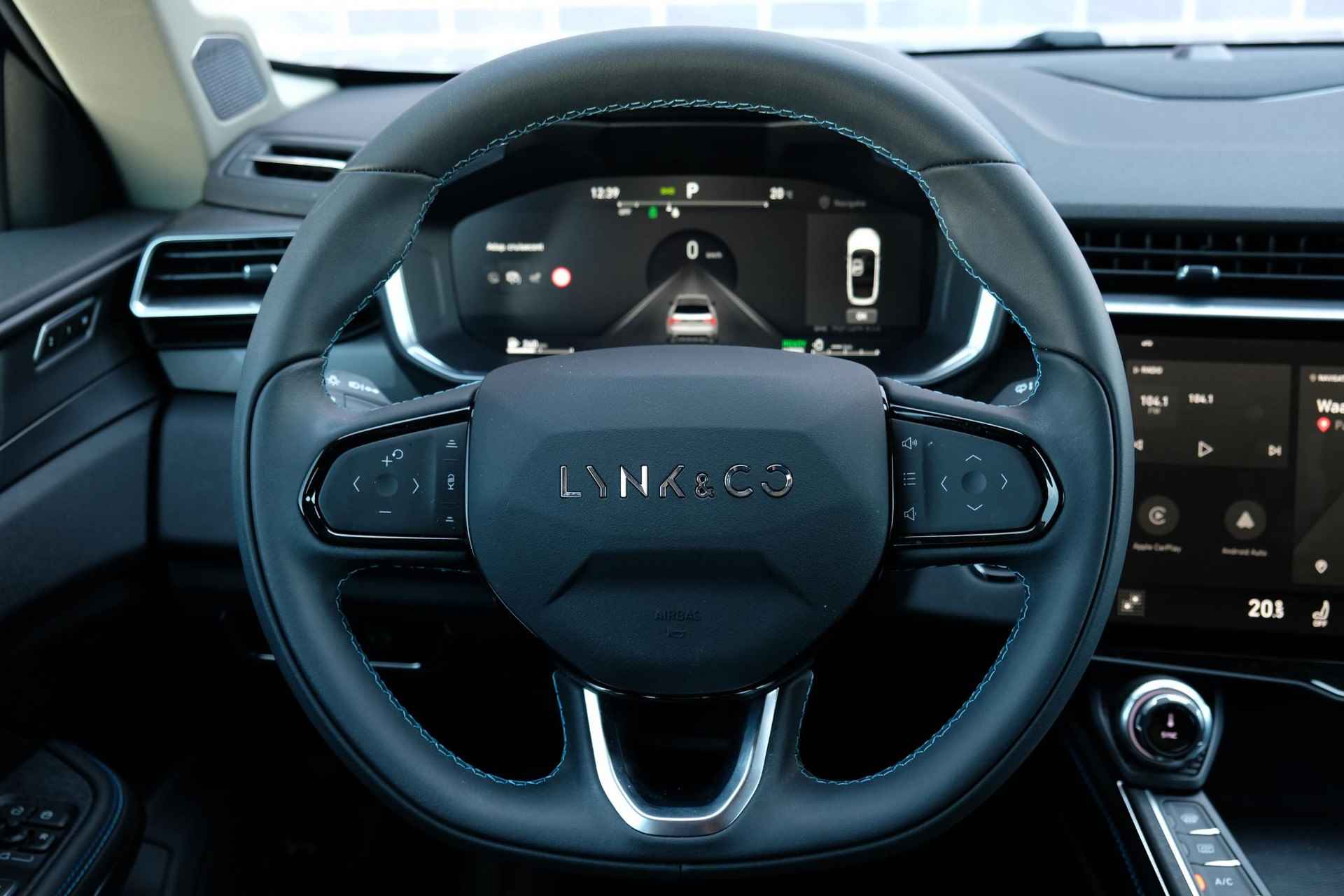 Lynk & Co 01 1.5 | Panoramadak | Camera | Adaptieve Cruise Control | Elek. Achterklep | Stoelverwarming | Apple Car Play | Parkeersensoren voor + achter - 8/32