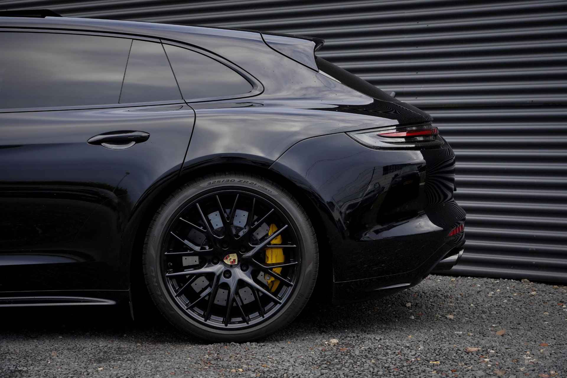 Porsche Panamera Sport Turismo 4.0 GTS / PCCB / Pano / NL Auto / Burmester - 13/65