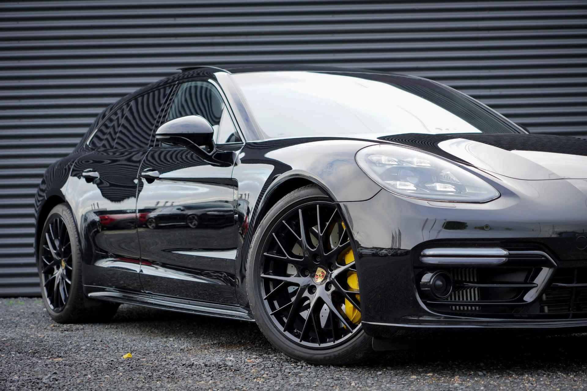 Porsche Panamera Sport Turismo 4.0 GTS / PCCB / Pano / NL Auto / Burmester - 36/65