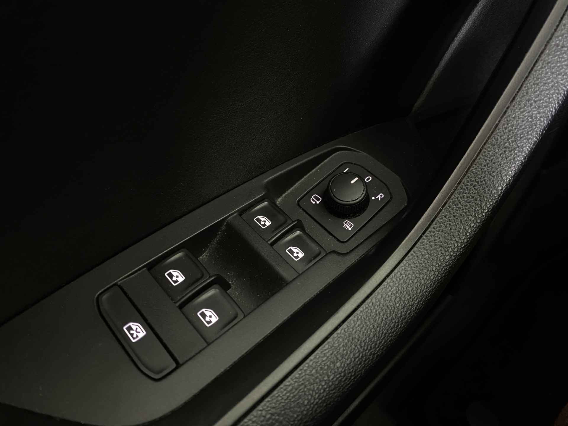 Škoda Kodiaq 1.5 TSI Ambition | Automaat | Apple-Carplay | Navi | Cruise Control | Climate Control | - 35/45