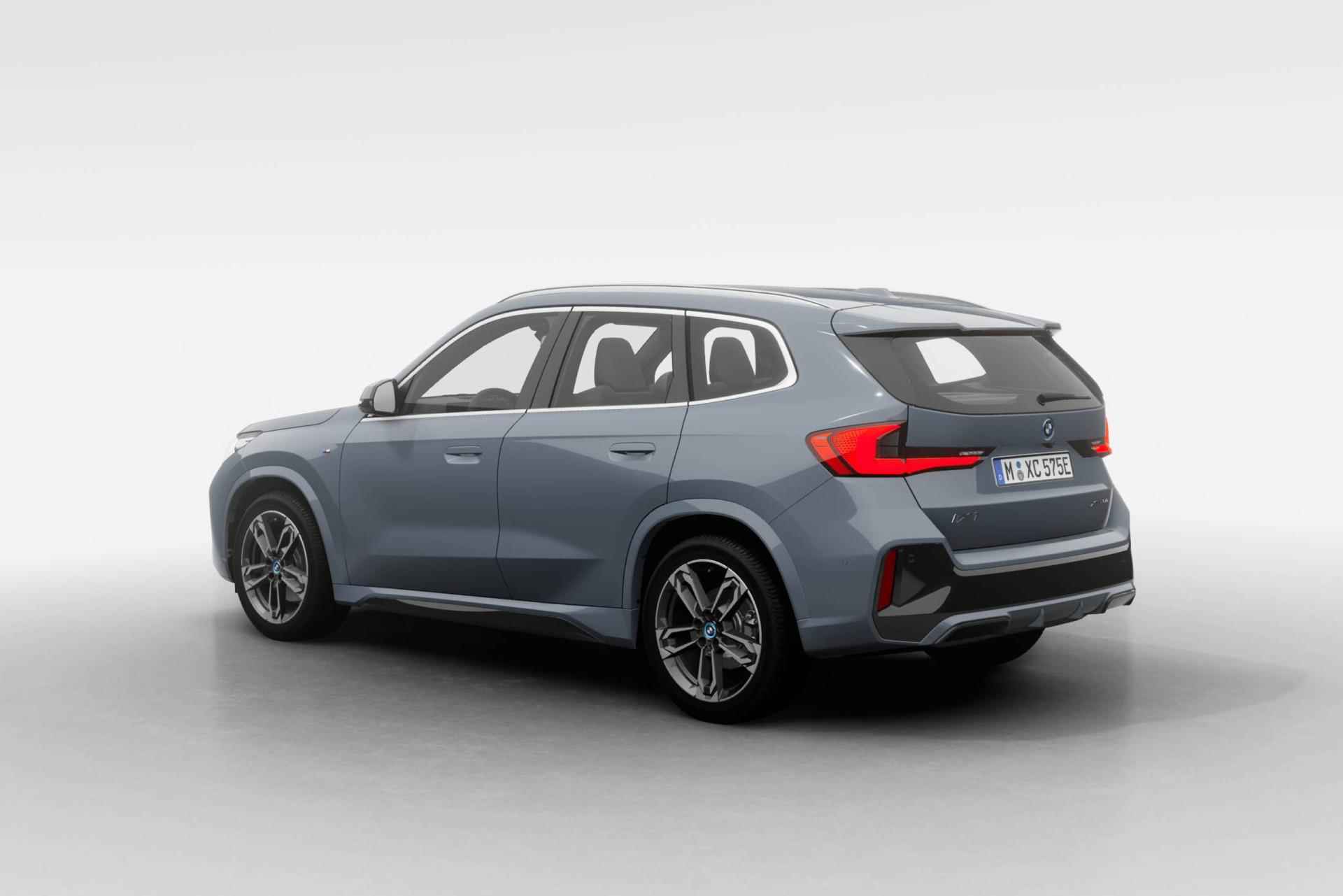 BMW iX1 xDrive30 Launch Edition 67 kWh | M Sportpakket | Elektrisch verwarmde voorstoelen | Driving Assistant Plus - 2/21