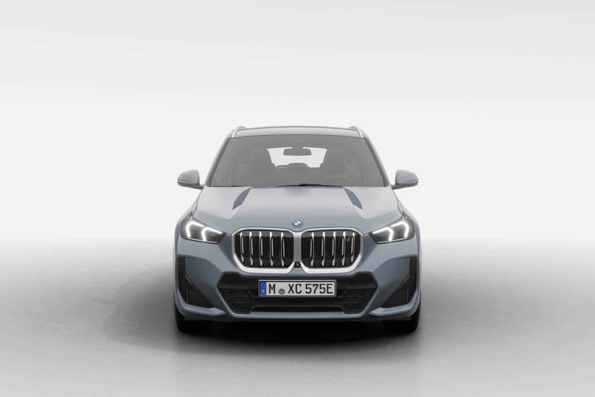 BMW iX1 xDrive30 Launch Edition 67 kWh | M Sportpakket | Elektrisch verwarmde voorstoelen | Driving Assistant Plus - 3/21