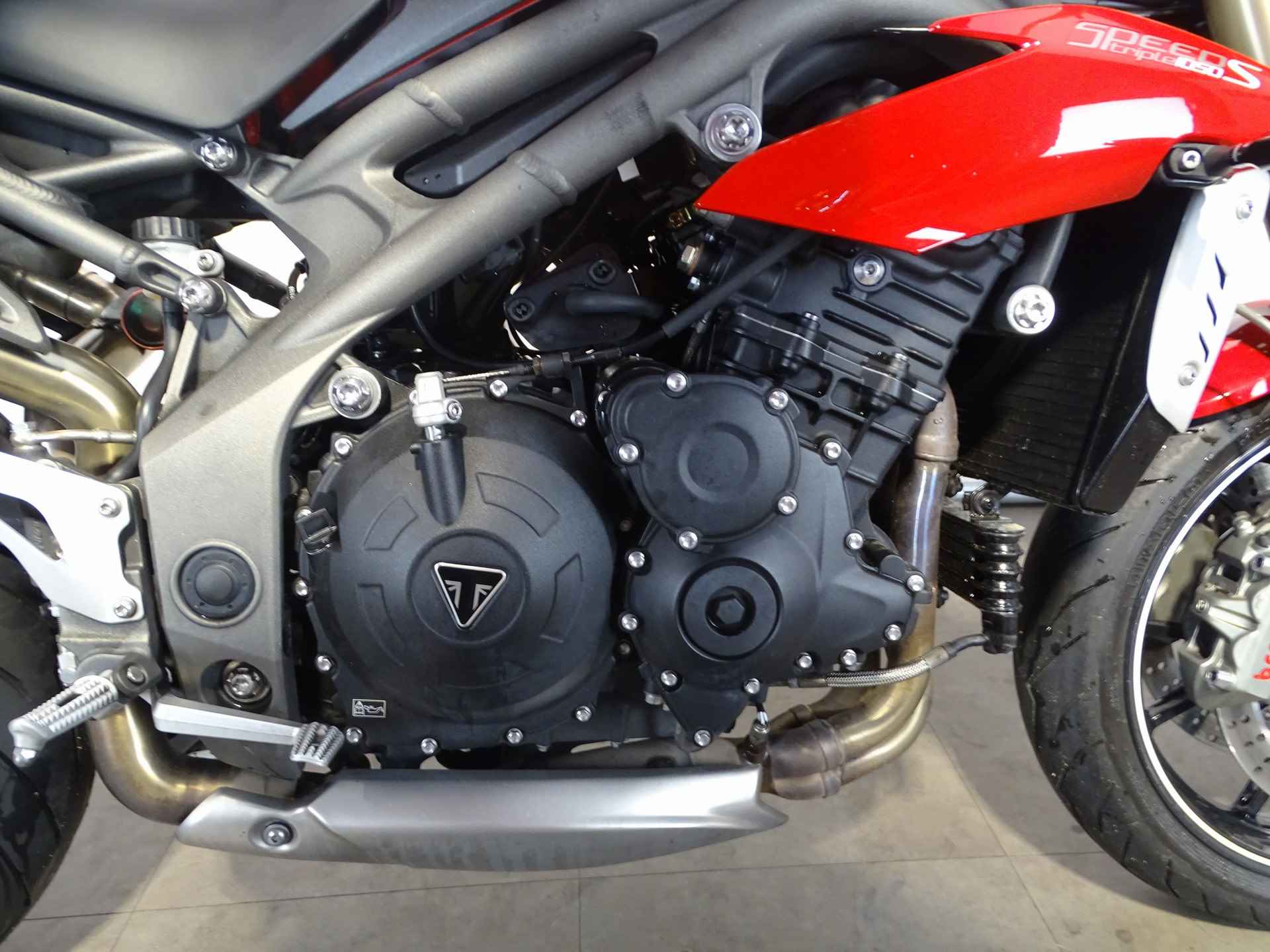 Triumph SPEED TRIPLE S - 4/9