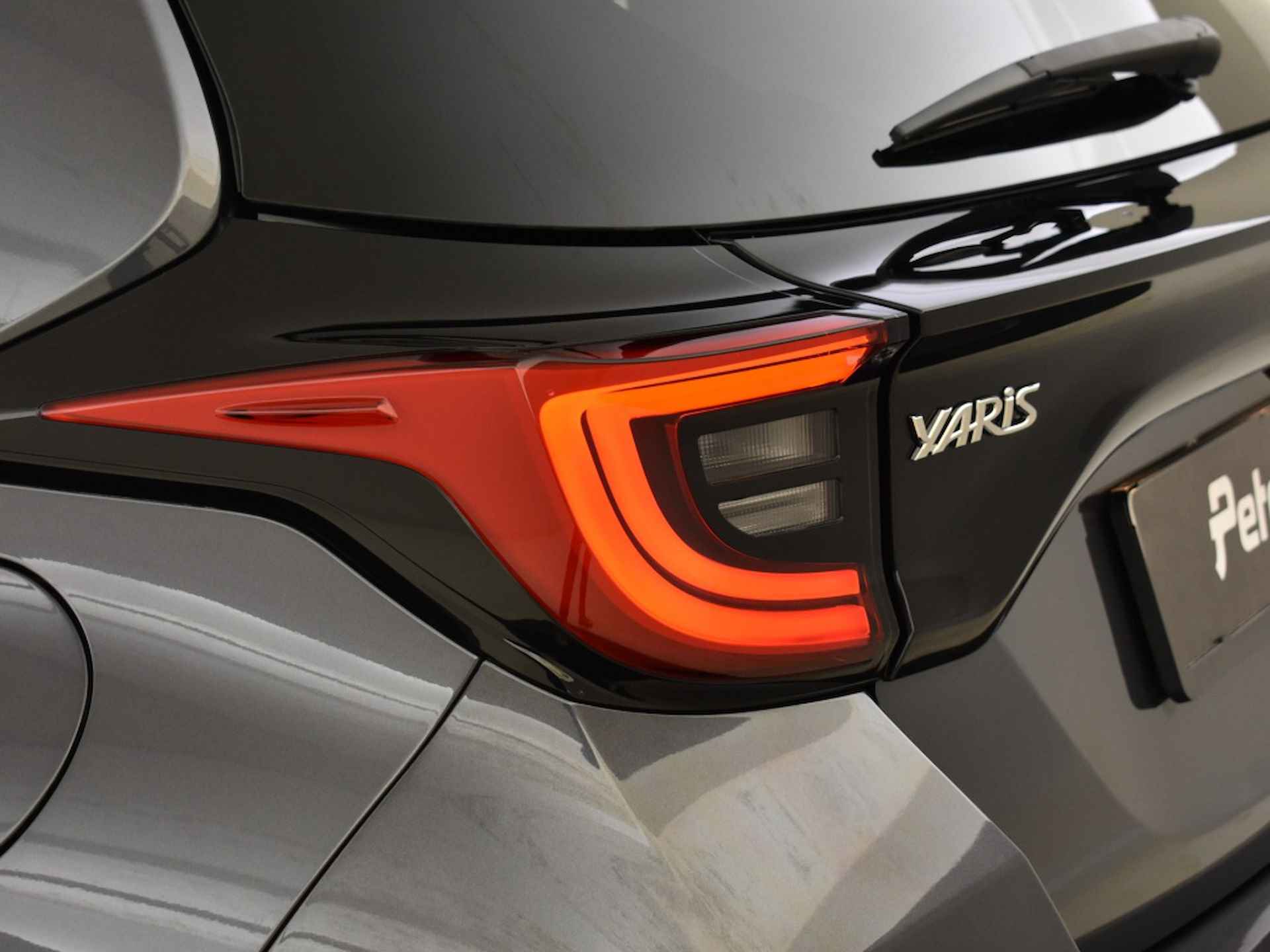 Toyota Yaris  1.5 Hybrid 115 First Edition | Modeljaar 2024 - 18/34