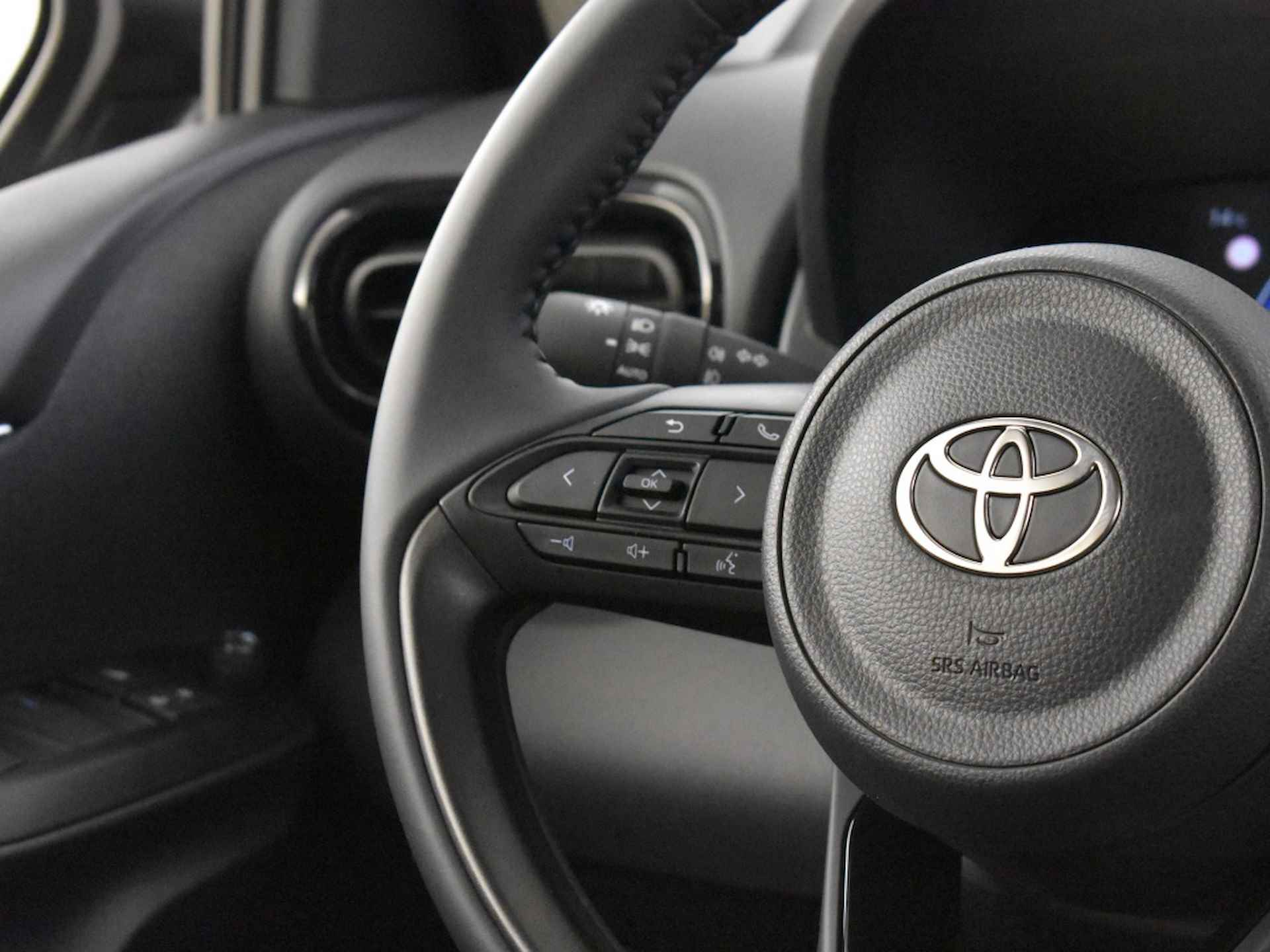 Toyota Yaris  1.5 Hybrid 115 First Edition | Modeljaar 2024 - 27/34