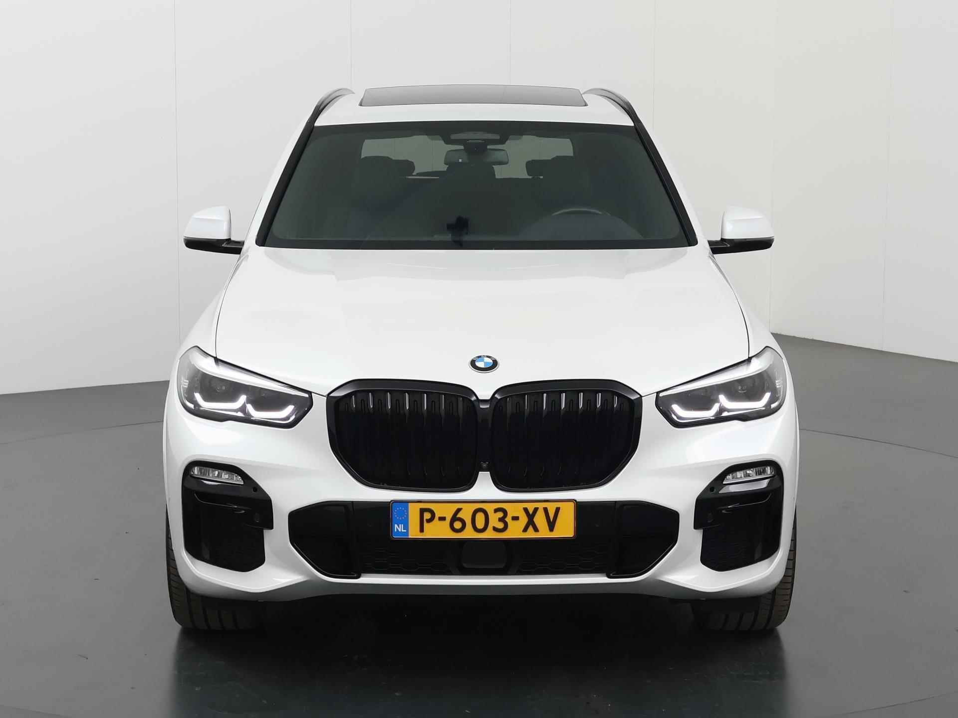 BMW X5 xDrive45e High Executive M-sport | Panoramadak | Navigatie | Head-Up | Climate Control | Cruise Control Adaptief | Bluetooth | - 4/51