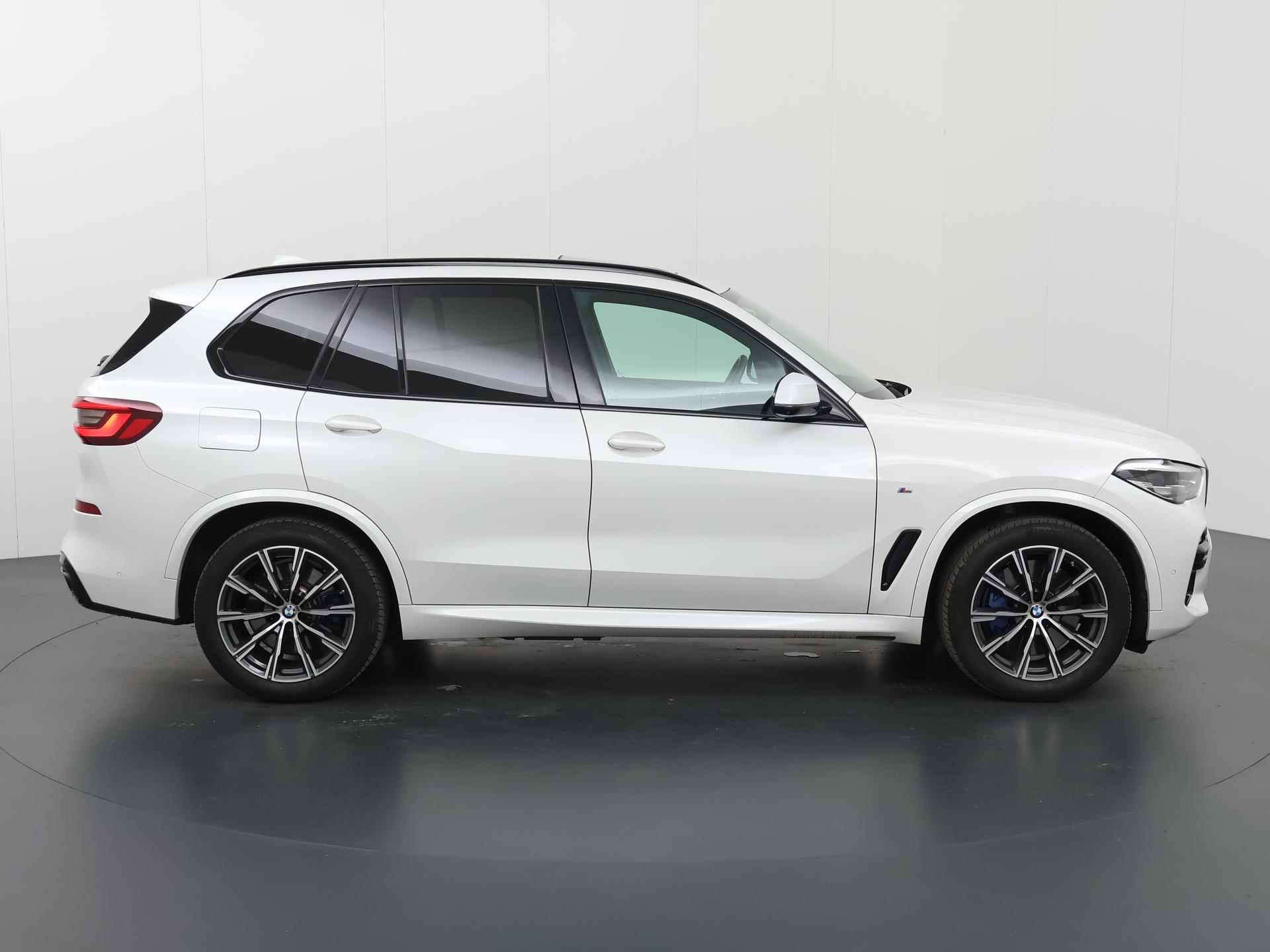 BMW X5 xDrive45e High Executive M-sport | Panoramadak | Navigatie | Head-Up | Climate Control | Cruise Control Adaptief | Bluetooth | - 7/51