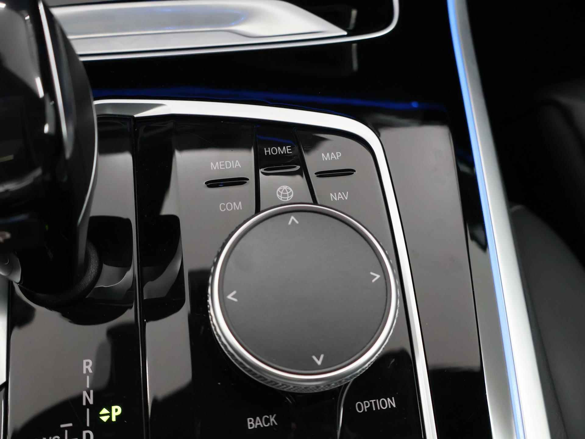 BMW X5 xDrive45e High Executive M-sport | Panoramadak | Navigatie | Head-Up | Climate Control | Cruise Control Adaptief | Bluetooth | - 28/51