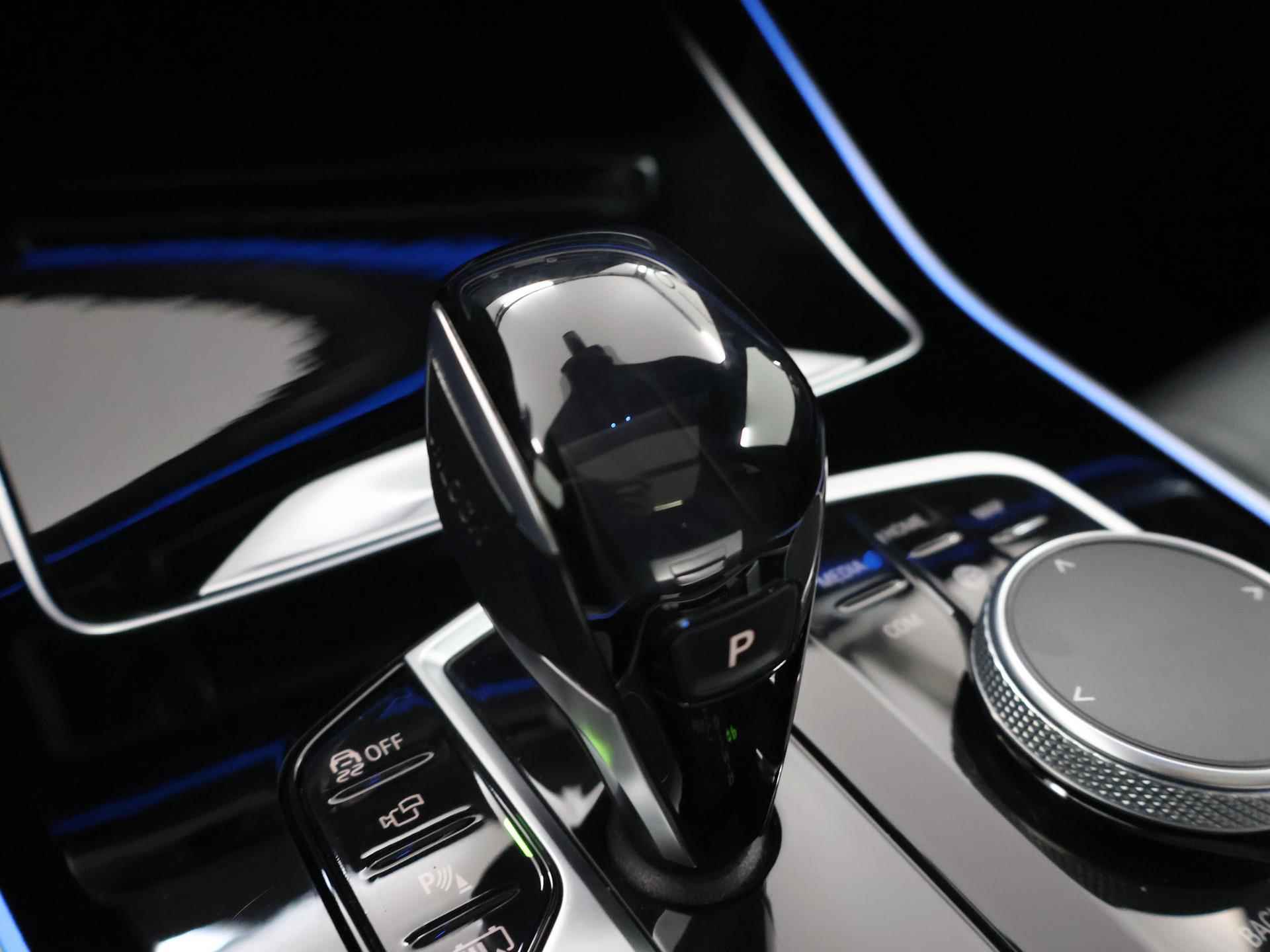 BMW X5 xDrive45e High Executive M-sport | Panoramadak | Navigatie | Head-Up | Climate Control | Cruise Control Adaptief | Bluetooth | - 29/51