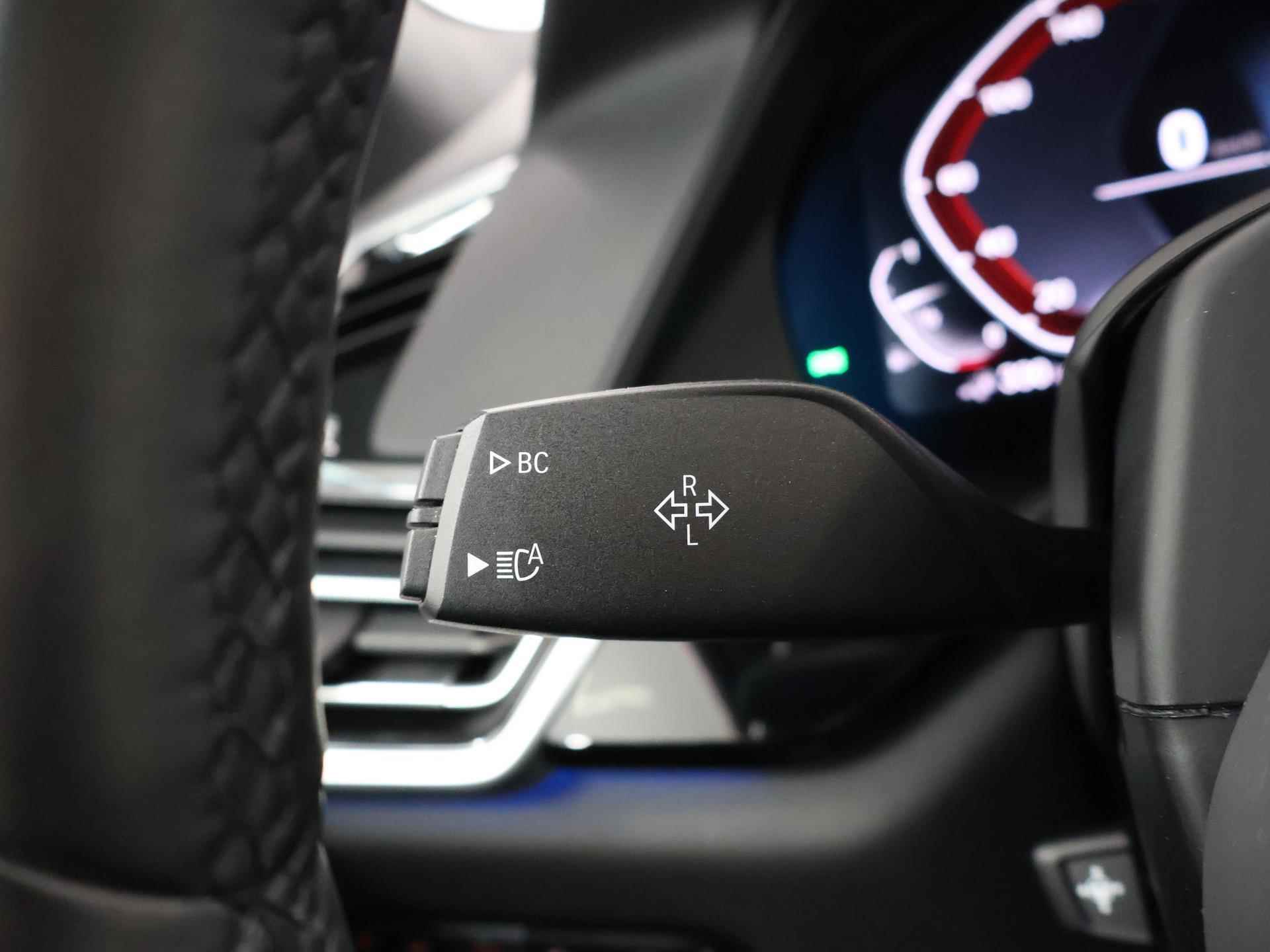 BMW X5 xDrive45e High Executive M-sport | Panoramadak | Navigatie | Head-Up | Climate Control | Cruise Control Adaptief | Bluetooth | - 36/51
