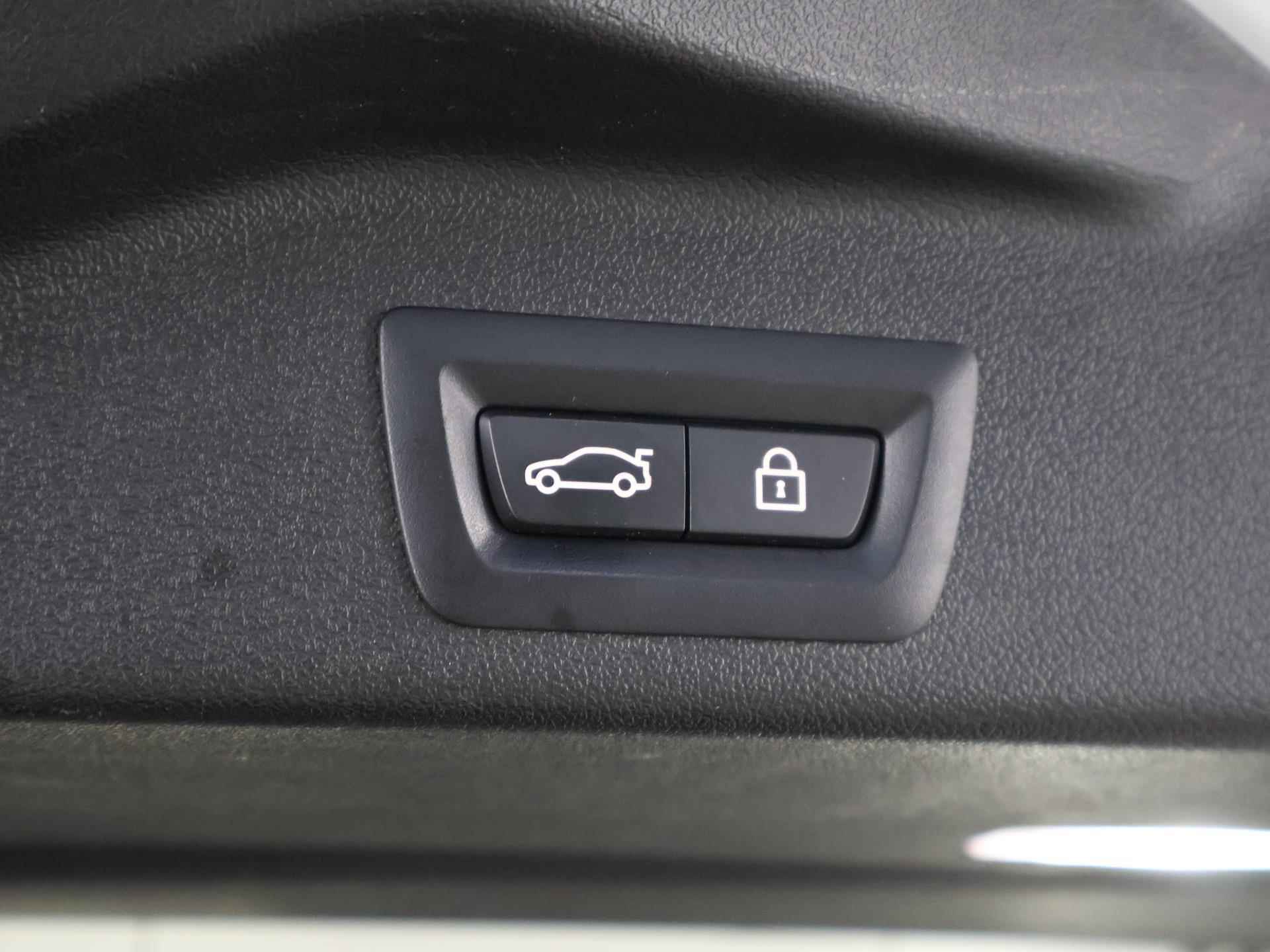 BMW X5 xDrive45e High Executive M-sport | Panoramadak | Navigatie | Head-Up | Climate Control | Cruise Control Adaptief | Bluetooth | - 44/51