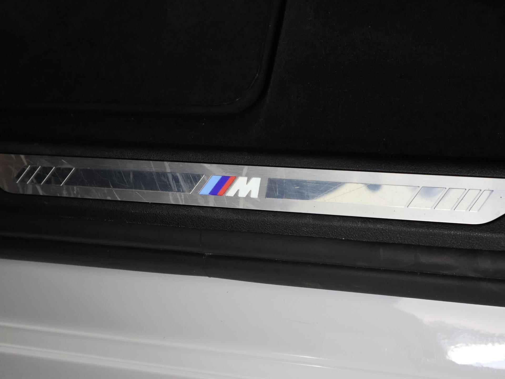 BMW X5 xDrive45e High Executive M-sport | Panoramadak | Navigatie | Head-Up | Climate Control | Cruise Control Adaptief | Bluetooth | - 50/51