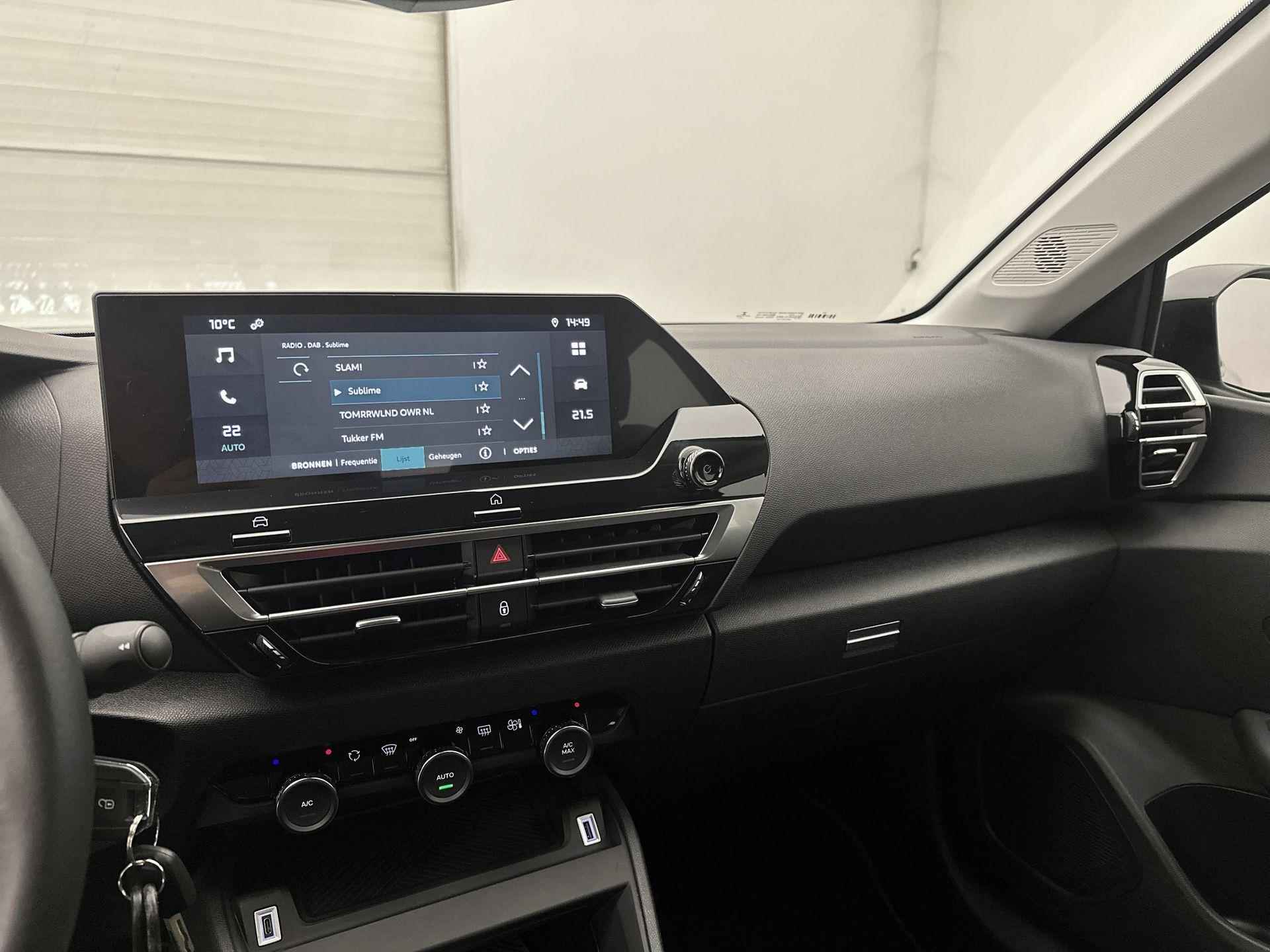 Citroen Ë-C4 EV Feel Pack 50 kWh 136 pk | Navigatie via Apple Carplay/Android Auto | Achteruitrijcamera | Parkeersensoren Achter | Comfortstoelen | Full-LED Koplampen | Adaptief Demping Systeem | Climate Control | Cruise Control | 18" Lichtmetalen Velgen | - 20/35