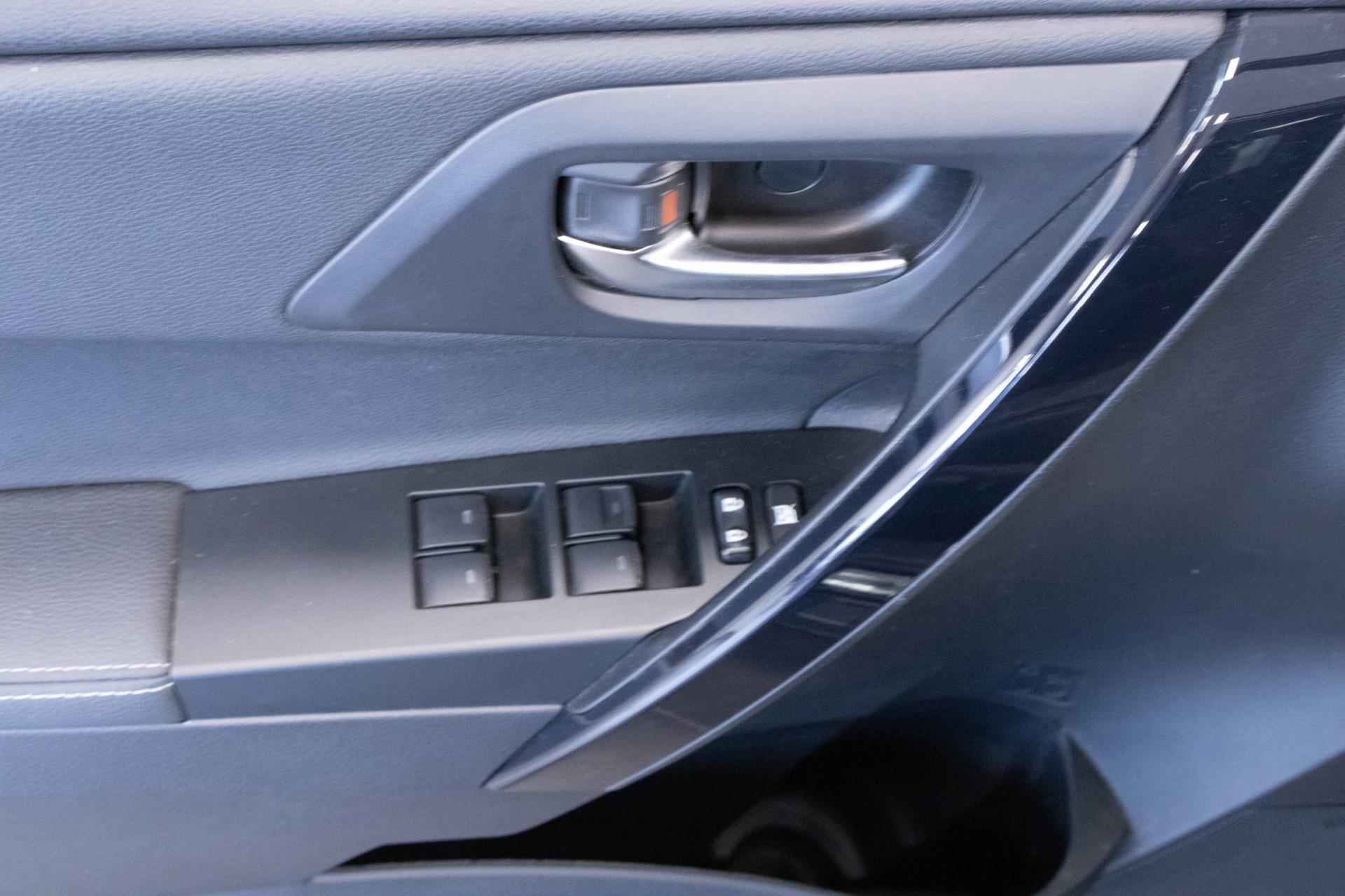 Toyota Auris 1.8 Hybrid Business Pro| Navi| Camera| Cruise| Pano| Trekhaak - 12/23