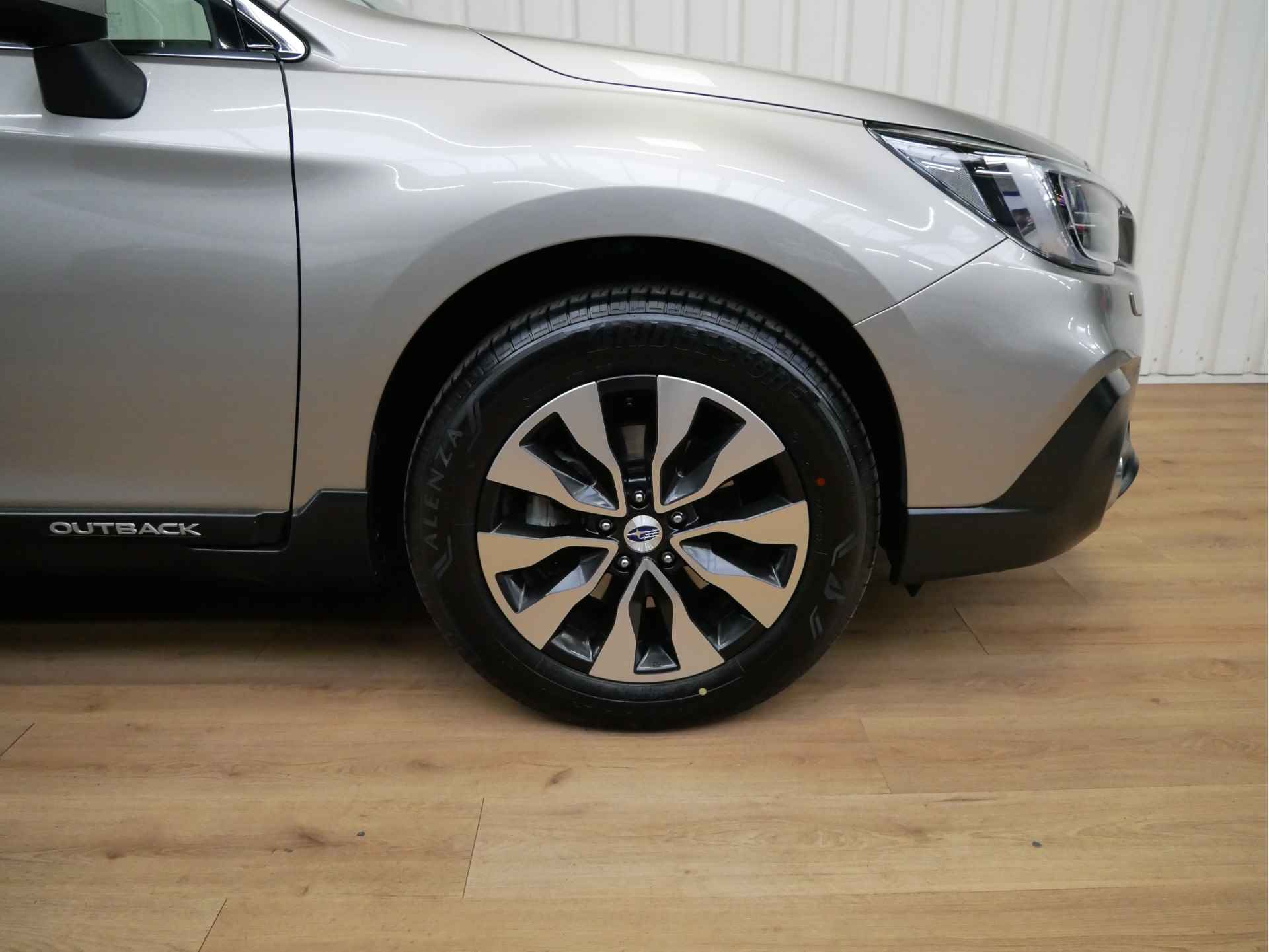 Subaru Outback 2.5i Premium - 23/26