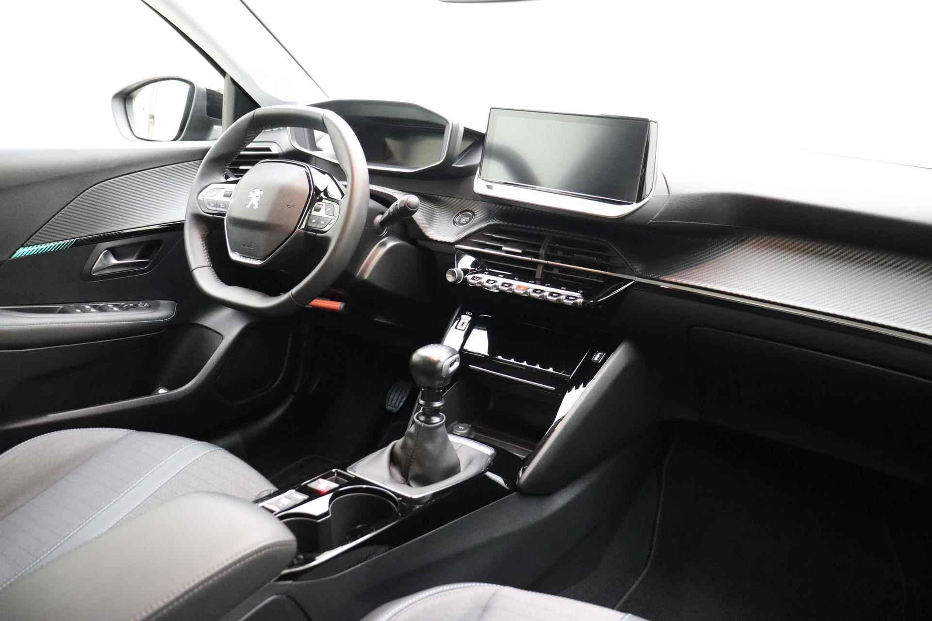 Peugeot 208 1.2 PureTech Allure Pack Navigatie | Parkeer sensoren | Lichtmetalen wielen | Climatronic | Camera - 4/33