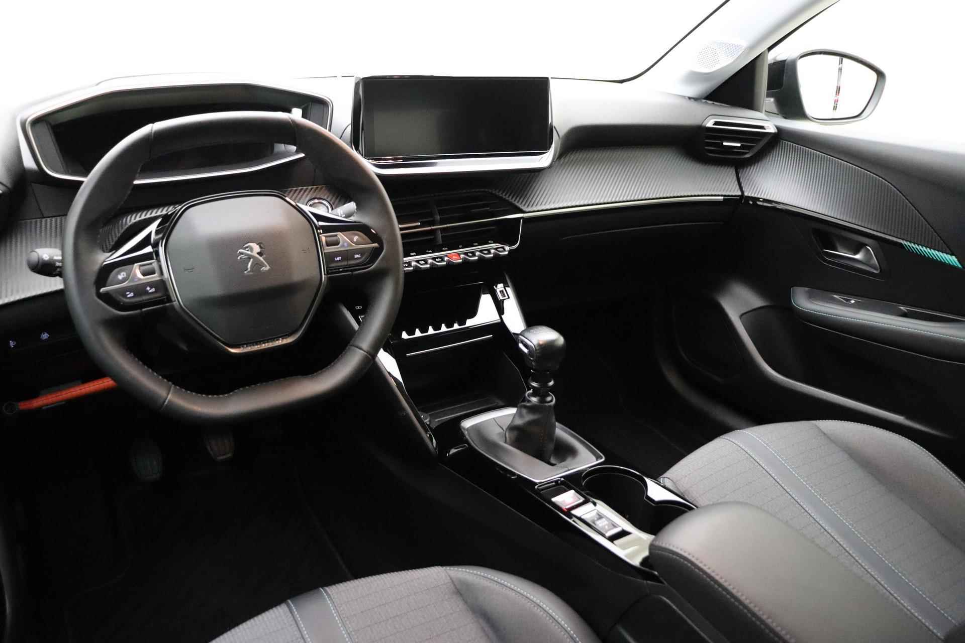 Peugeot 208 1.2 PureTech Allure Pack Navigatie | Parkeer sensoren | Lichtmetalen wielen | Climatronic | Camera - 8/33