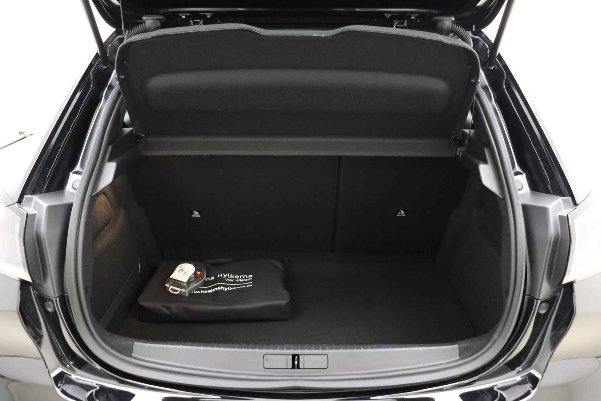Peugeot 208 1.2 PureTech Allure Pack Navigatie | Parkeer sensoren | Lichtmetalen wielen | Climatronic | Camera - 14/33