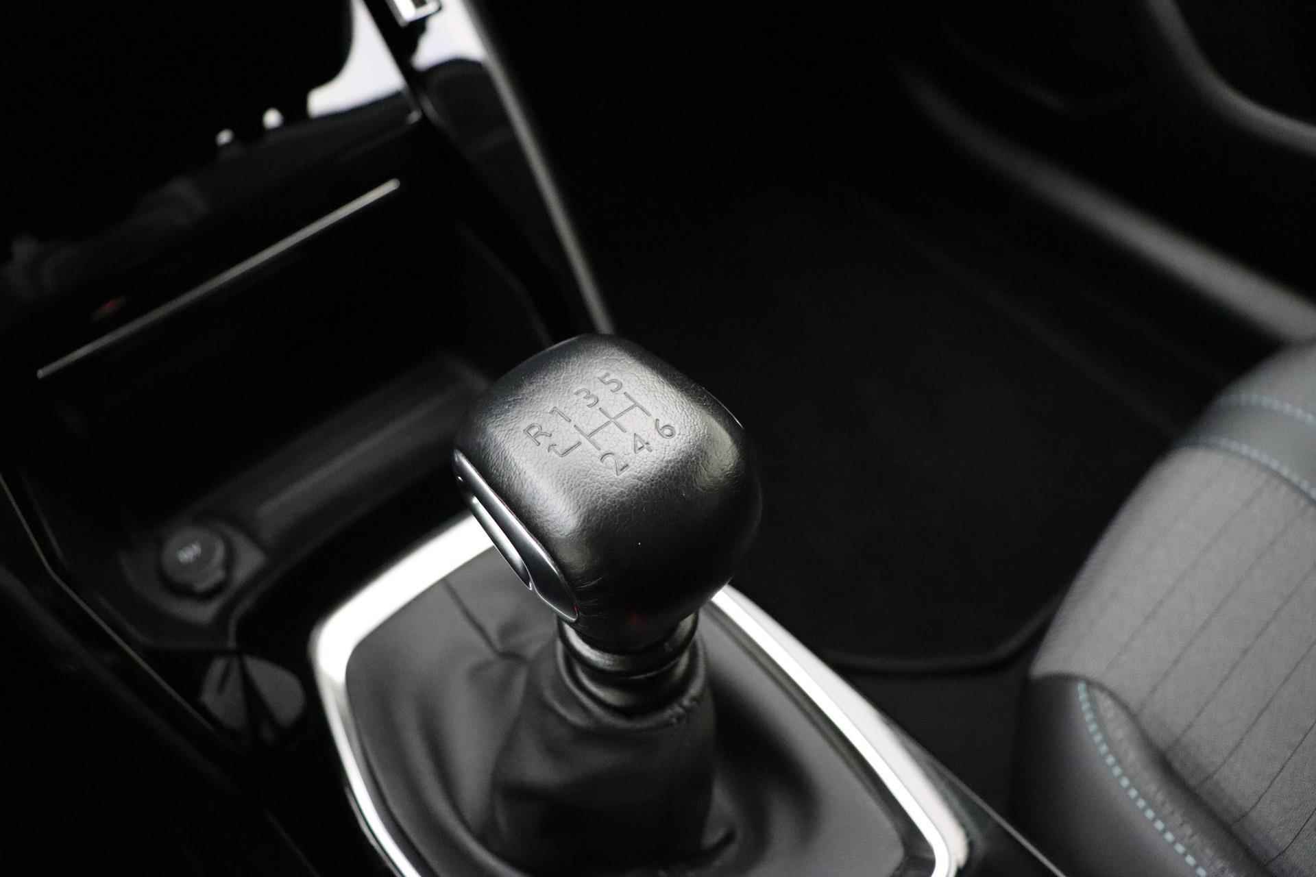 Peugeot 208 1.2 PureTech Allure Pack Navigatie | Parkeer sensoren | Lichtmetalen wielen | Climatronic | Camera - 27/33