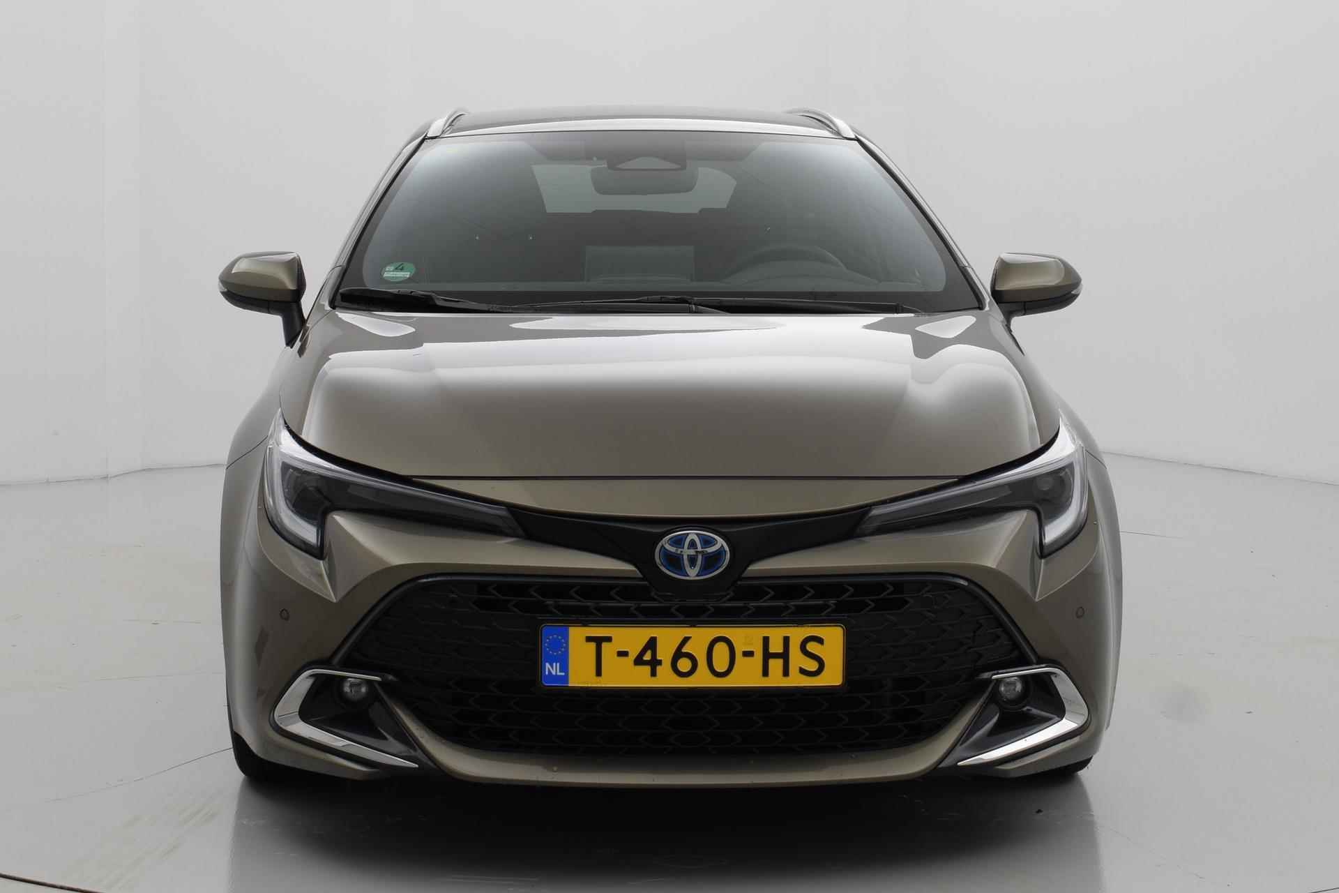 Toyota Corolla Touring Sports 1.8 Hybrid First Edition - 2/39