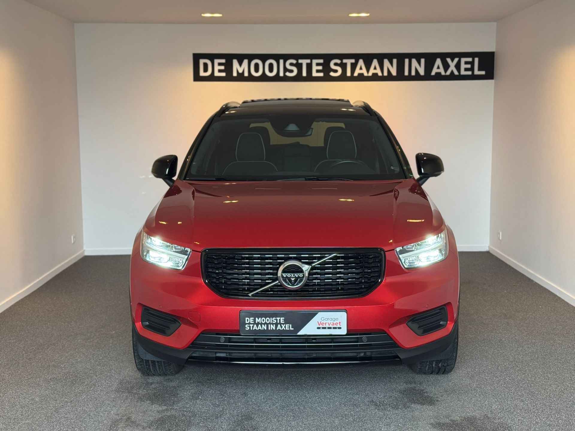 Volvo XC40 1.5 T5 Twin Engine R-Design - 7/43