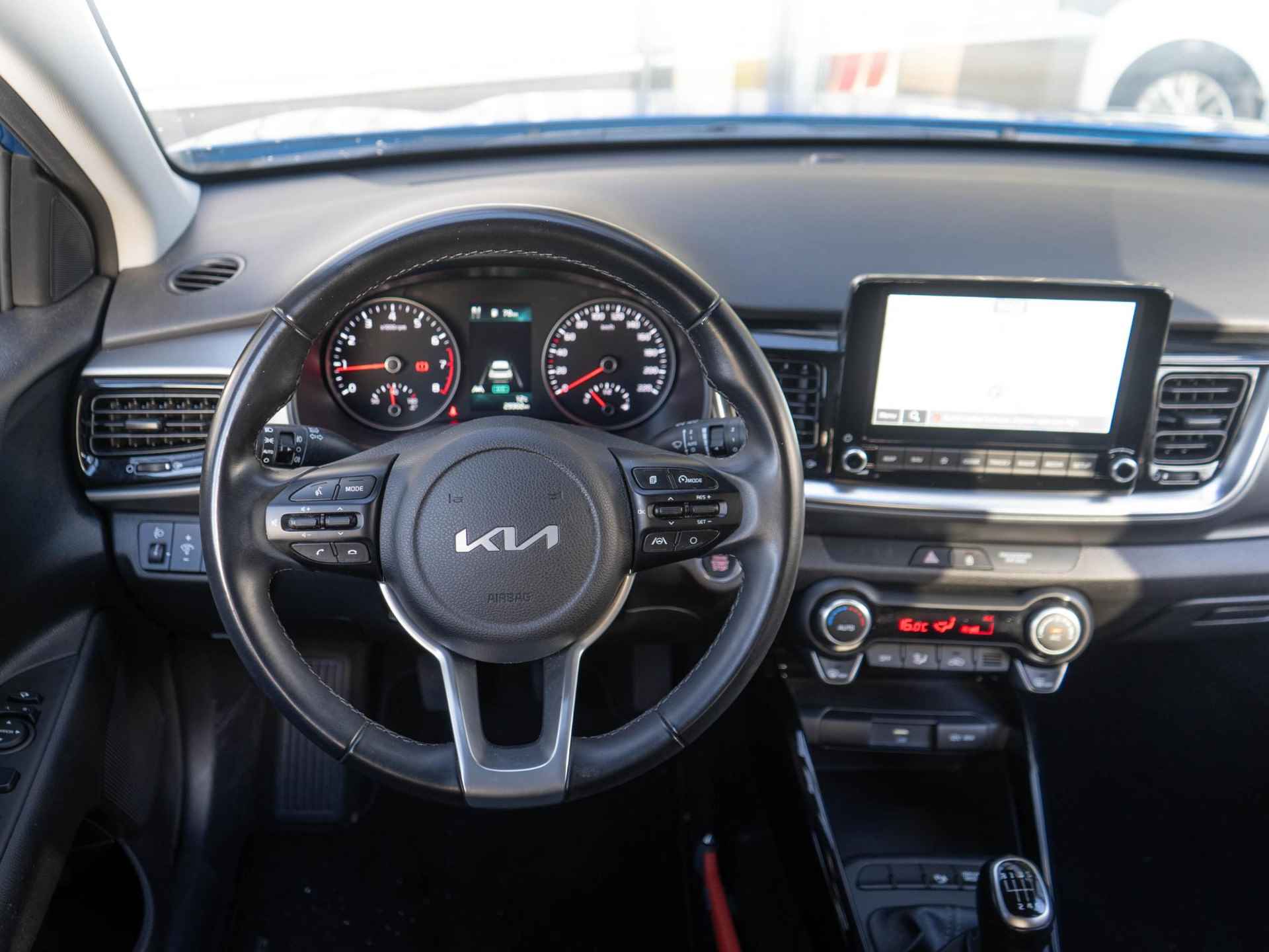 Kia Stonic 1.0 T-GDi MHEV DynamicPlusLine - 24/29