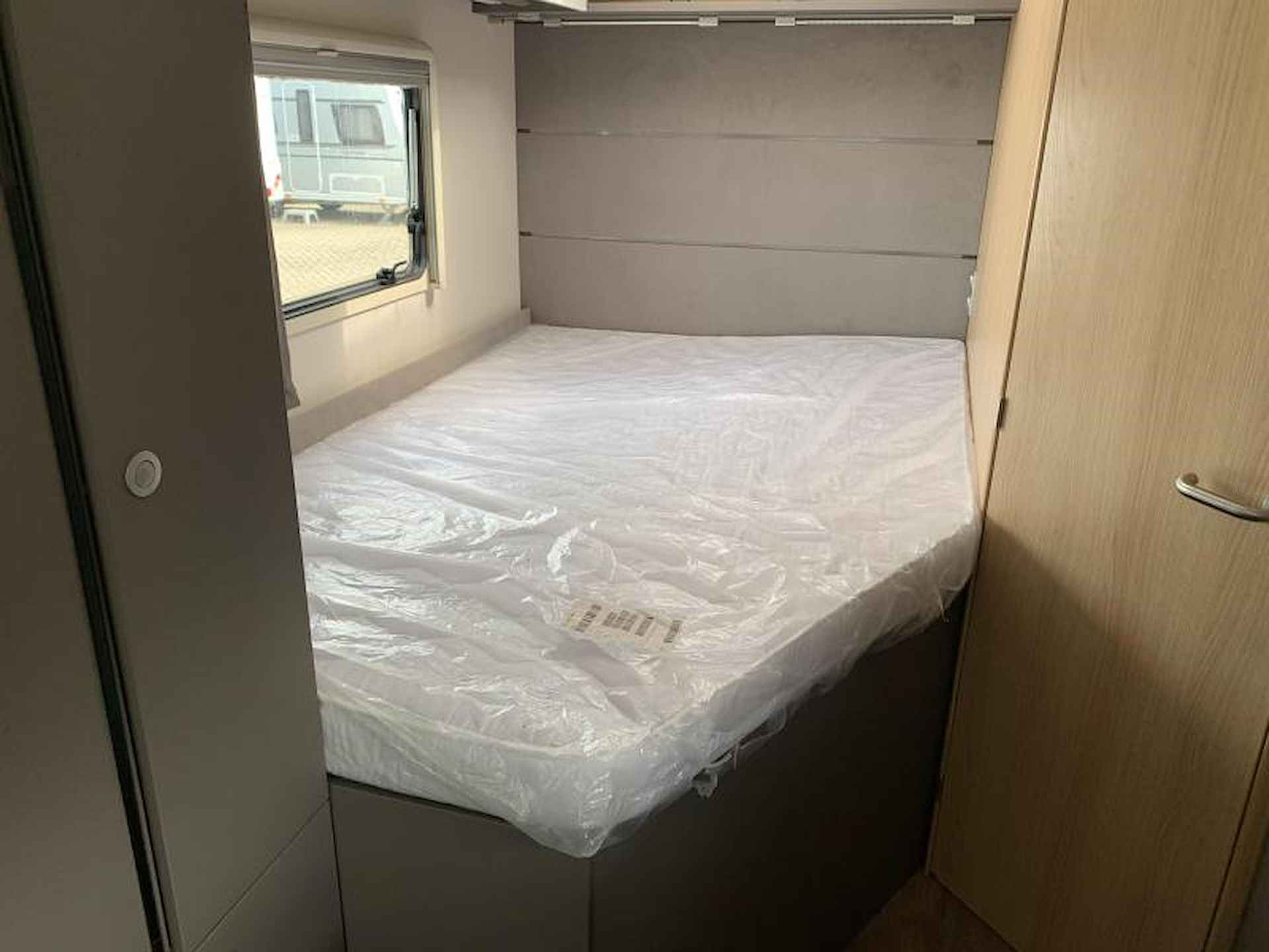 LMC Tourer Lift H 630 AUTOMAAT - HEFBED - - 20/25