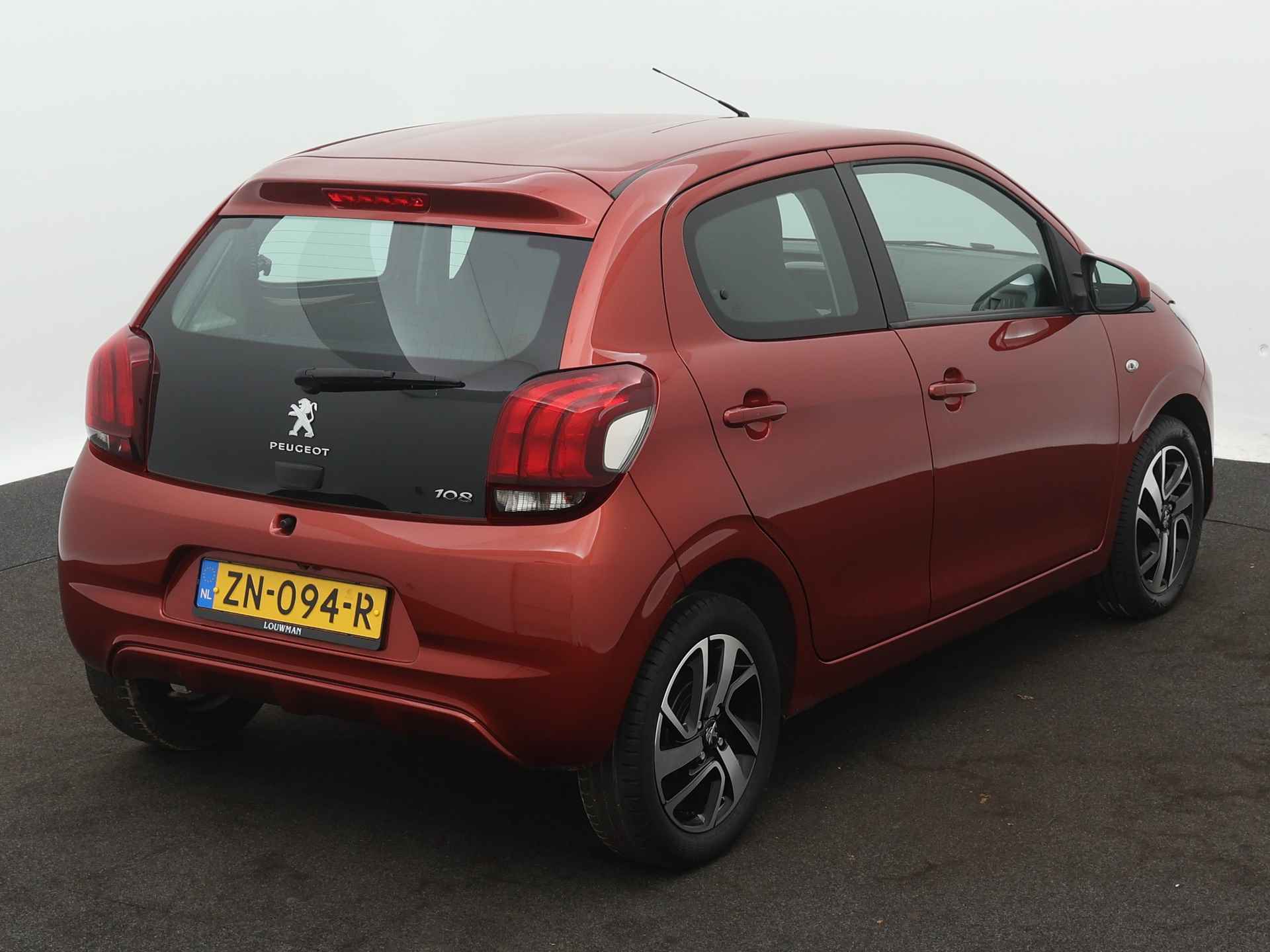 Peugeot 108 1.0 e-VTi Allure | Navigatie | Camera | Airco Aut. | LM velgen | Apple Carplay/Android Auto | - 18/42