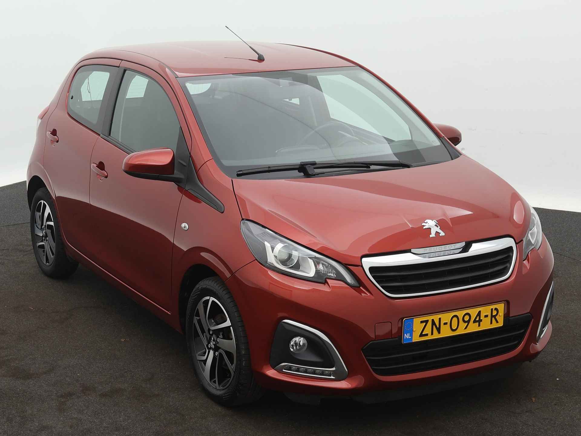 Peugeot 108 1.0 e-VTi Allure | Navigatie | Camera | Airco Aut. | LM velgen | Apple Carplay/Android Auto | - 29/42