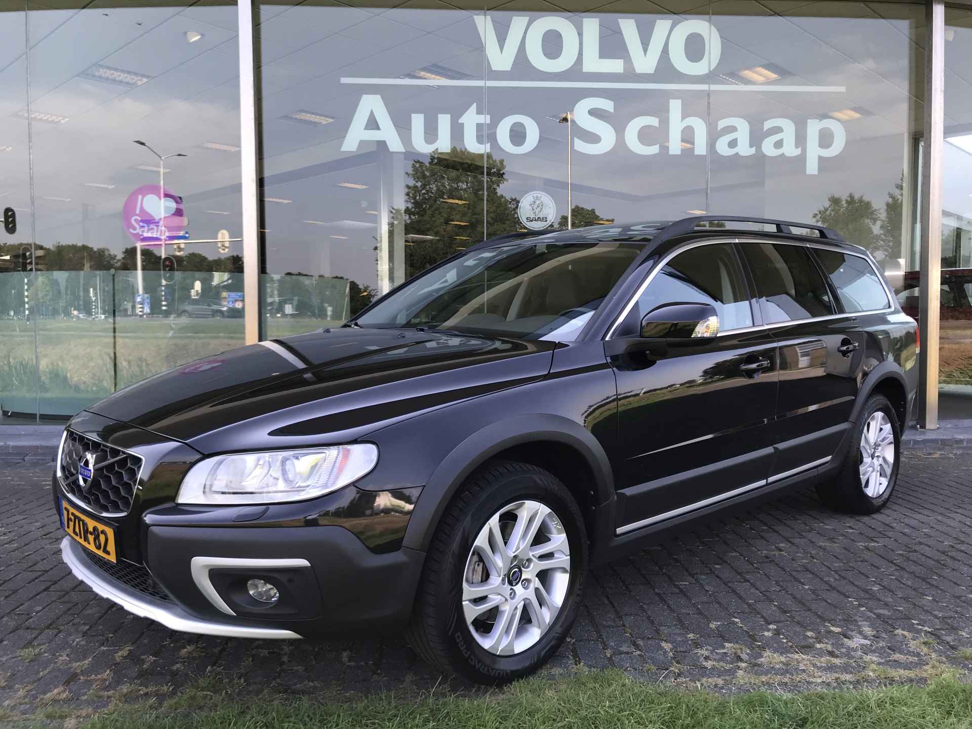 Volvo XC70 2.4 D4 AWD Summum Automaat | Rijklaar incl garantie | Adaptieve cruise control Schuifdak Standkachel - 1/36