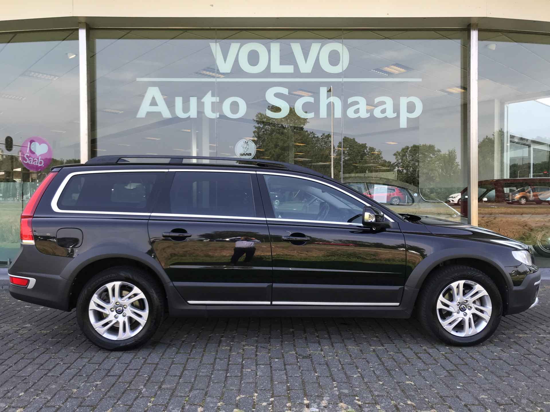 Volvo XC70 2.4 D4 AWD Summum Automaat | Rijklaar incl garantie | Adaptieve cruise control Schuifdak Standkachel - 6/36