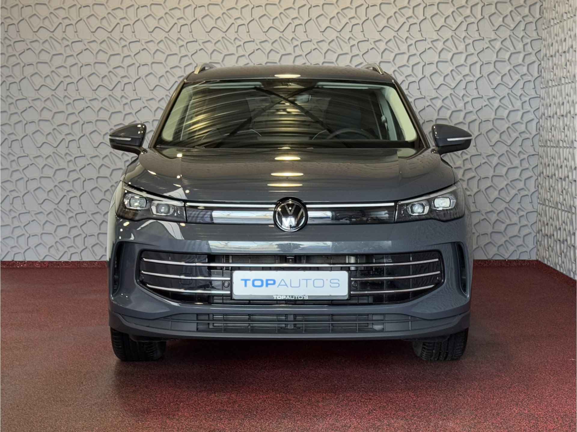 Volkswagen Tiguan 1.5 eTSI MHEV ELEGANCE IQ.LED 360CAM AMBIANCE.LIGHT ERGO.SEAT MASSAGE STOEL/STUUR VERW. ELEK.KLEP 07/2024 - 6/84