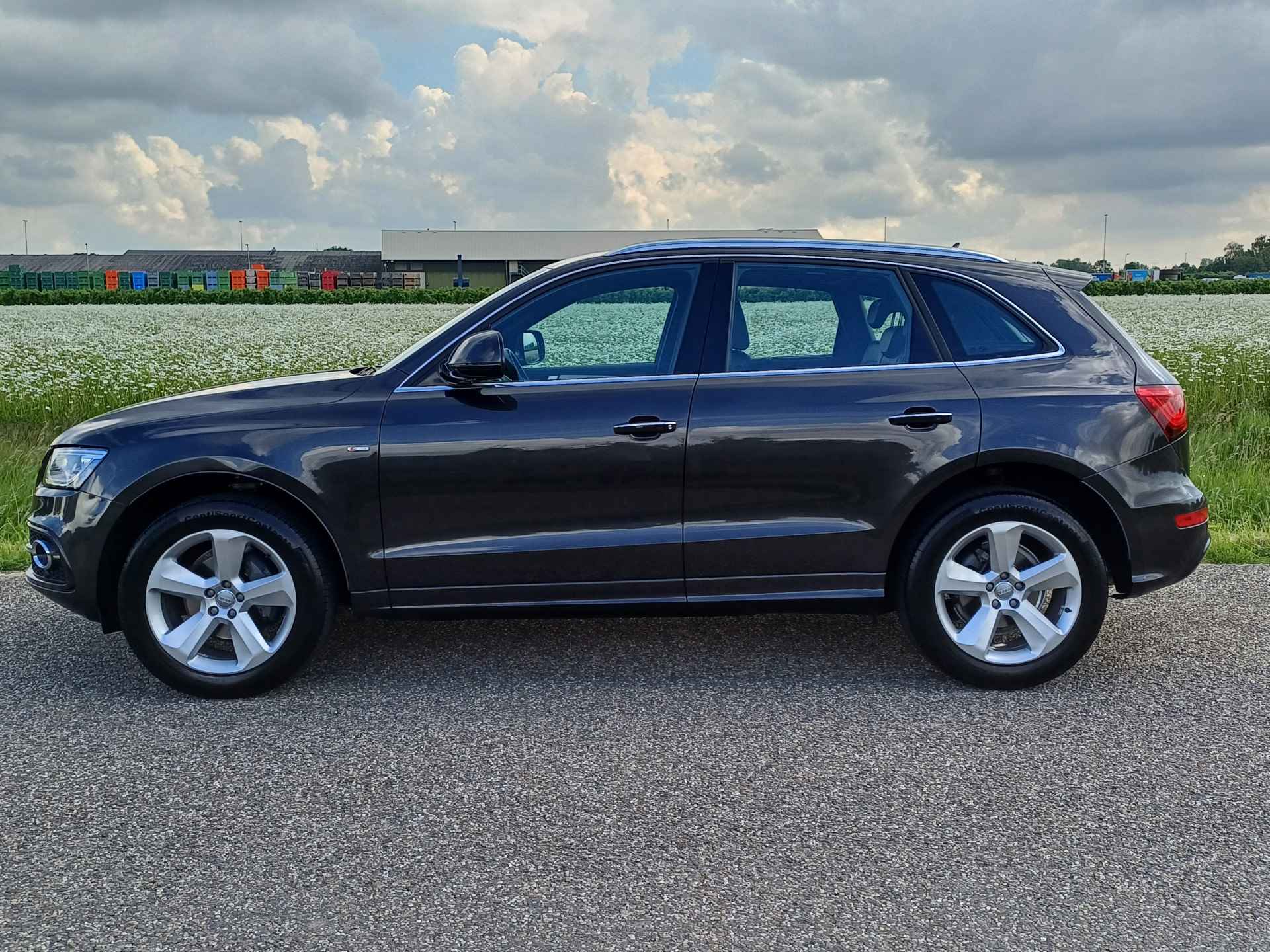 Audi Q5 2.0 TFSI quattro Adrenalin Sport | Nieuwstaat! | NL | 2x S-Line | Pano dak | Stof/leer | 19 INCH | Lage KM - 13/56