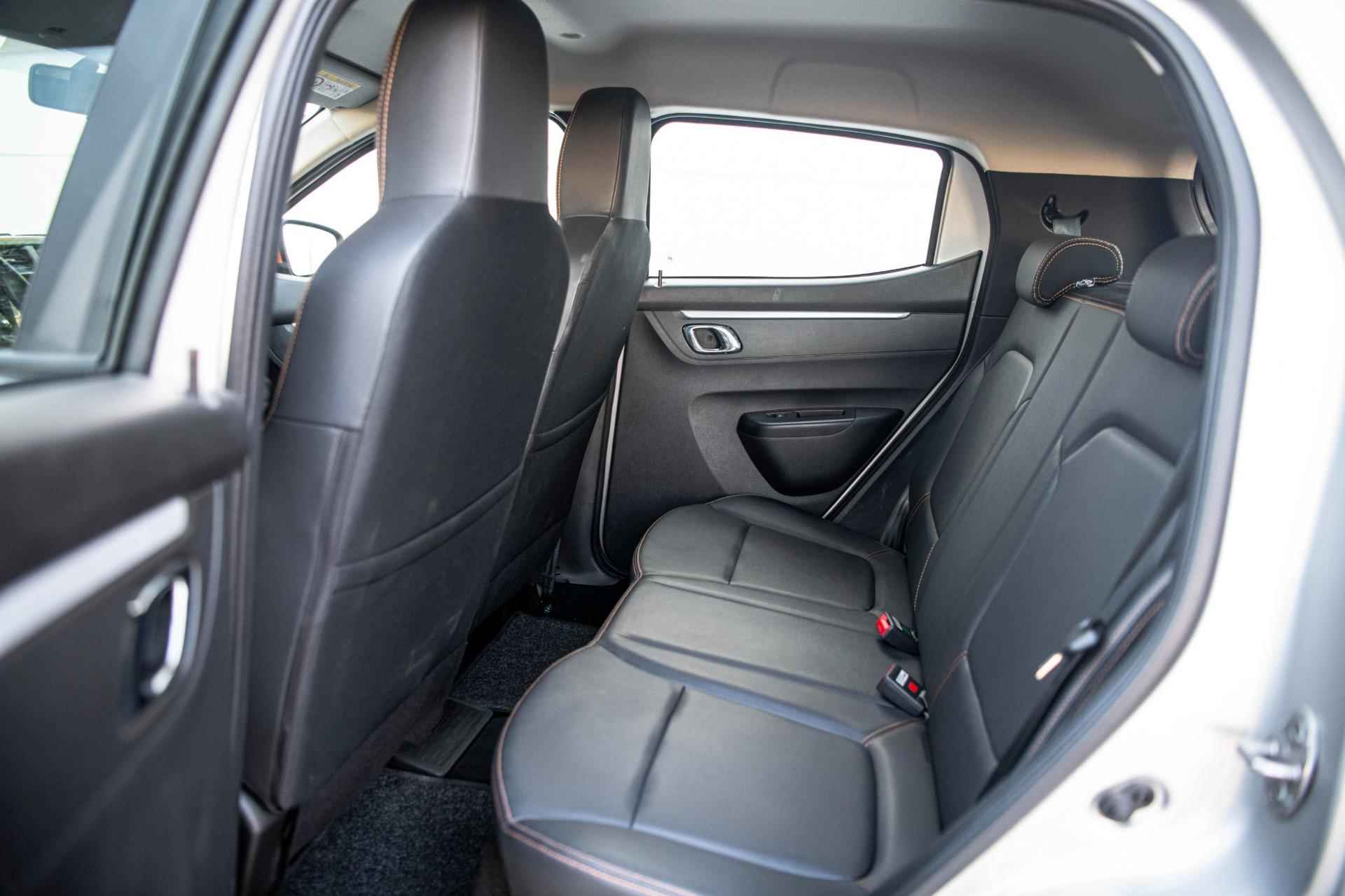 Dacia Spring Comfort Plus (Orange Pack) | Airco | Achteruitrijcamera | Navigatie | Elektrisch Bedienbare Ramen | - 10/41