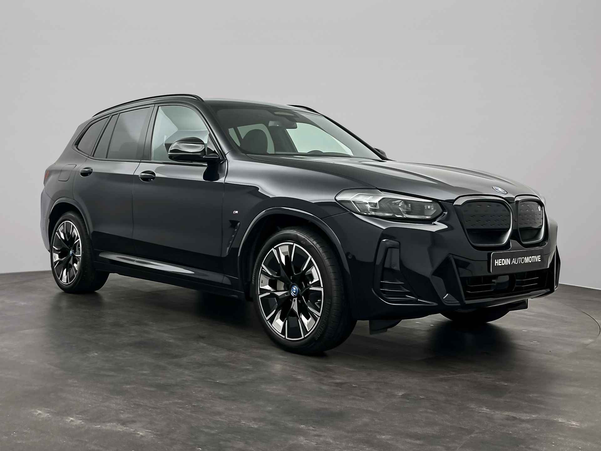 BMW iX3 High Executive Edition 80 kWh Panoramadak | Trekhaak | Harman Kardon | Driving assistant Professional | - 4/29