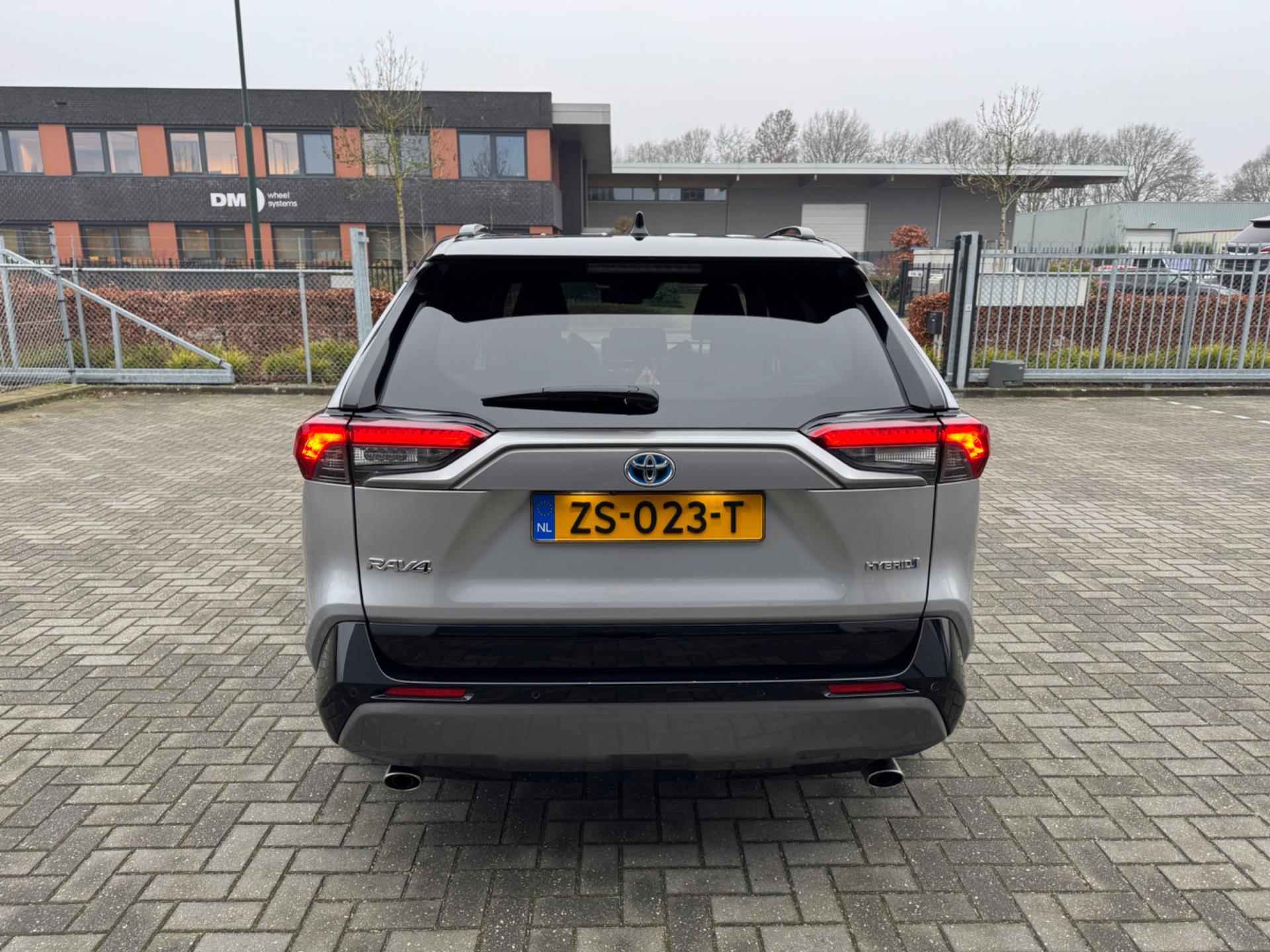 Toyota RAV4 2.5 Hybrid Bi-Tone - 6/36