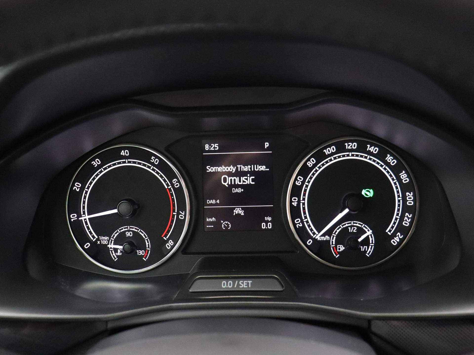 Škoda Kamiq Sport Business 1.0 TSI 110pk DSG Automaat Cruise control, Airco, DAB, Radio, Keyless start, Parkeersensor achter, LED verlichting, 18 inch velgen, App connect - 15/35