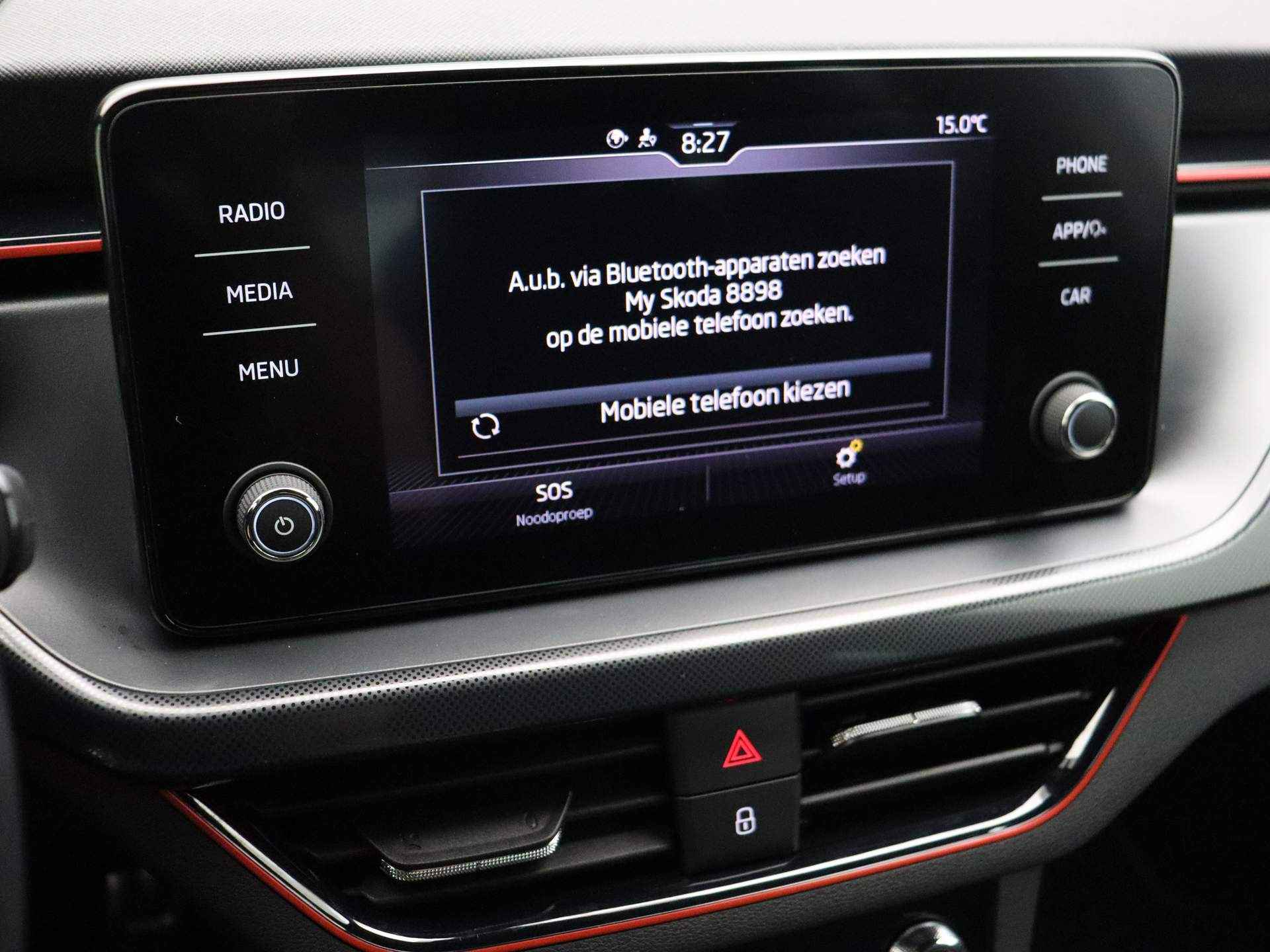 Škoda Kamiq Sport Business 1.0 TSI 110pk DSG Automaat Cruise control, Airco, DAB, Radio, Keyless start, Parkeersensor achter, LED verlichting, 18 inch velgen, App connect - 22/35