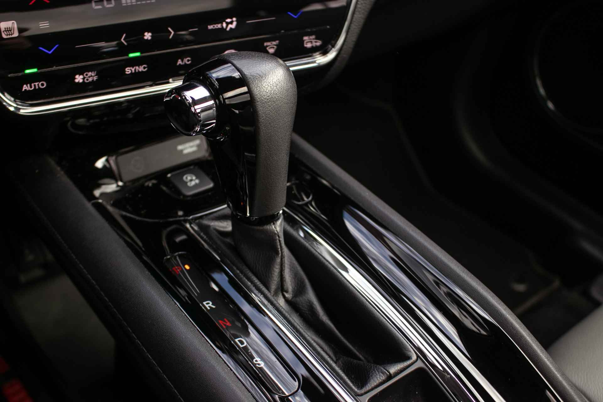 Honda HR-V 1.5 i-VTEC Executive Automaat - All-in rijklaarprijs | Leder | Trekhaak - 21/44