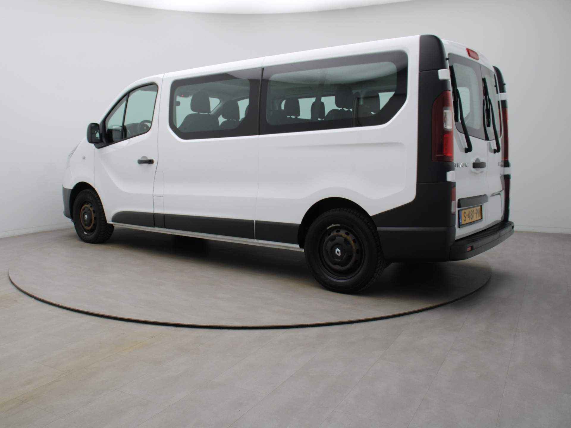 Renault Trafic Passenger 2.0 dCi 120pk Grand Zen Airco | Cruisecontrol | Navi | Armsteun - 2/28