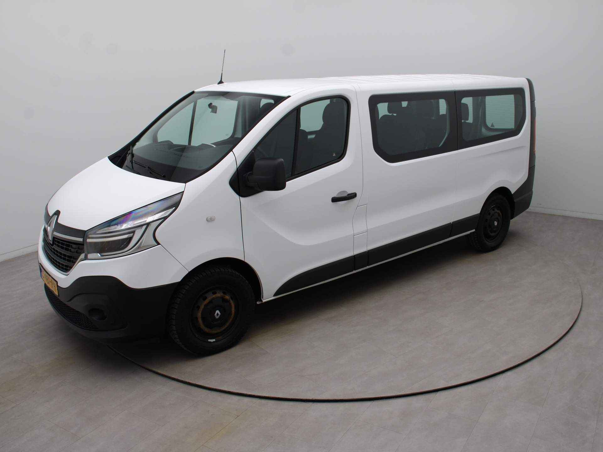 Renault Trafic Passenger 2.0 dCi 120pk Grand Zen Airco | Cruisecontrol | Navi | Armsteun - 9/28