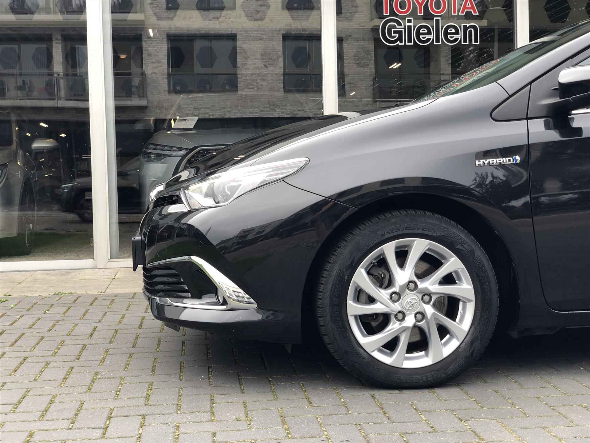 Toyota Auris 1.8 Hybrid Touring Sports Lease Pro | Panoramadak, Navigatie, Parkeersensoren, Half leer, Stoelverwarming, Facelift - 9/40