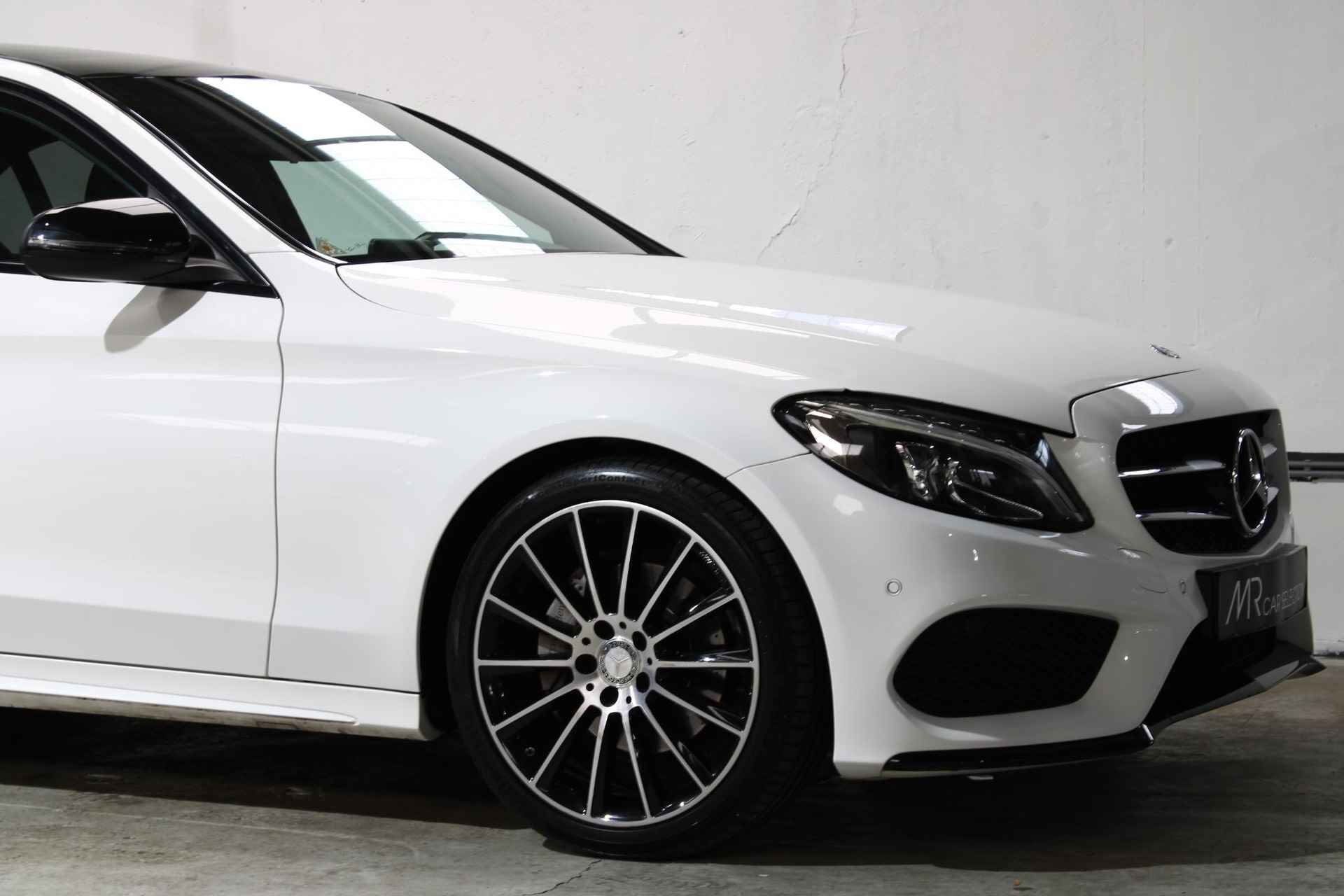 Mercedes-Benz C-klasse 180 AMG Sport Edition | Panoramadak | 19 inch | Night | Stoelverwarming | NL Auto | BTW | - 17/28