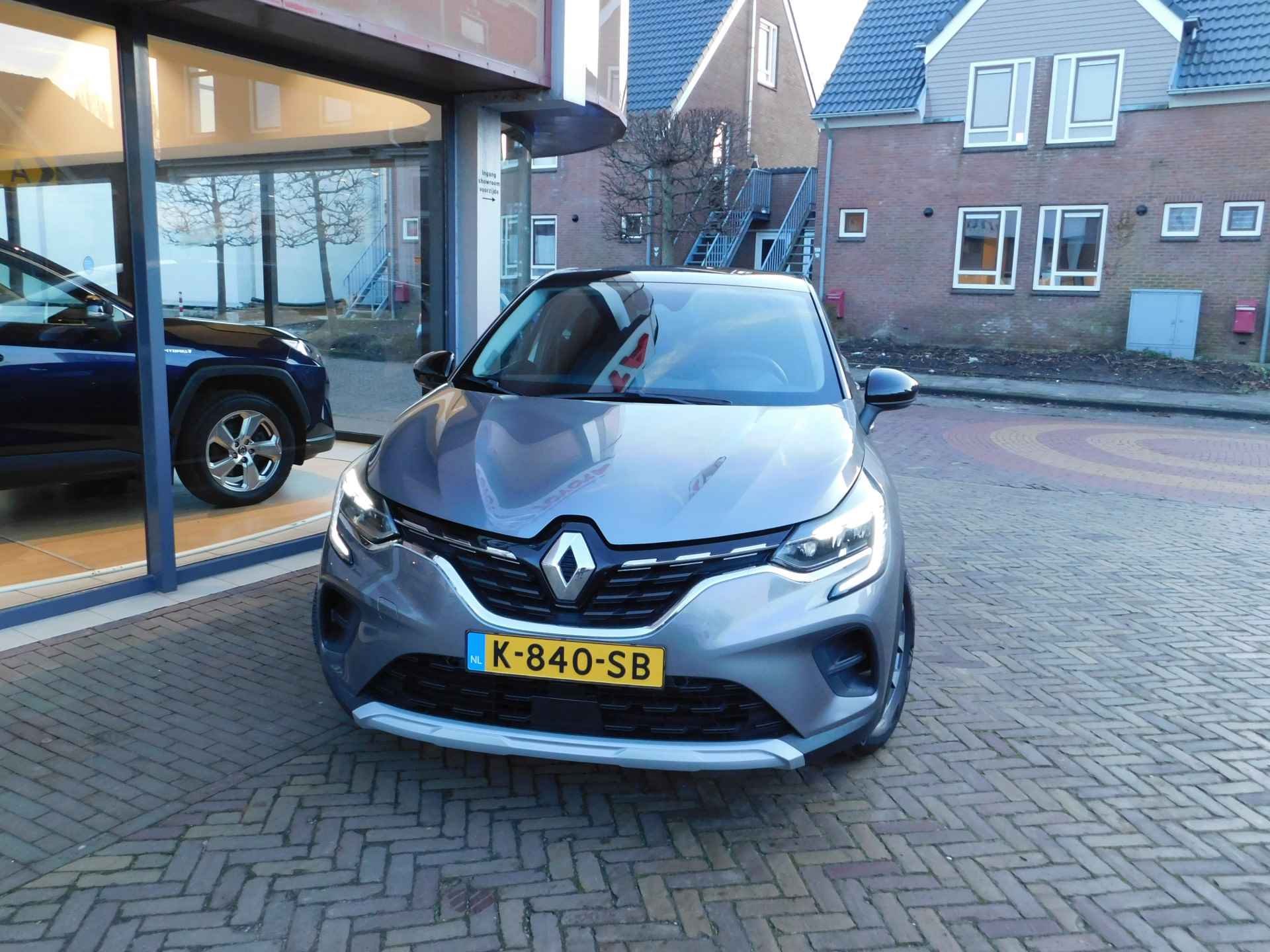 Renault Captur 1.0 TCe 100 Zen | Navigatie | Led Koplampen | - 11/54