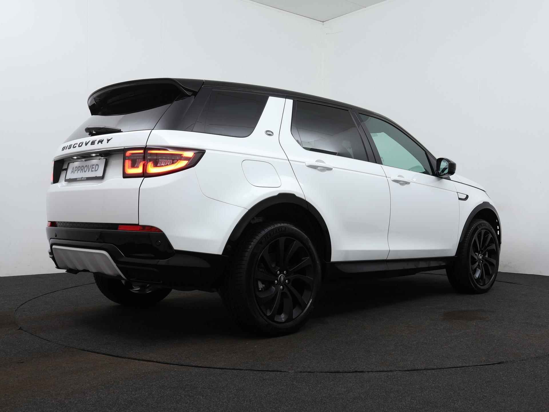 Land Rover Discovery Sport P300e R-Dynamic SE - 2/54