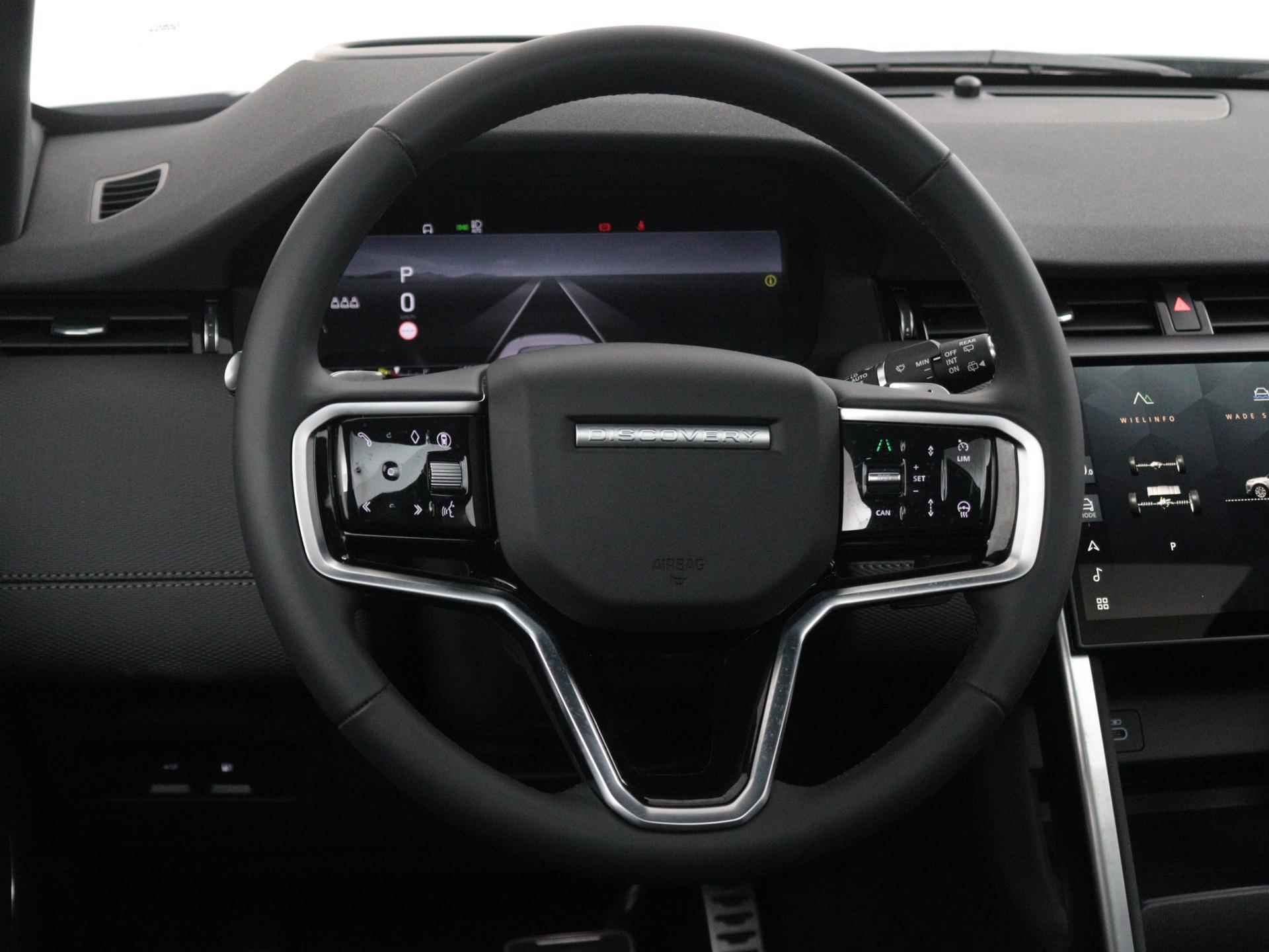 Land Rover Discovery Sport P300e R-Dynamic SE - 6/54