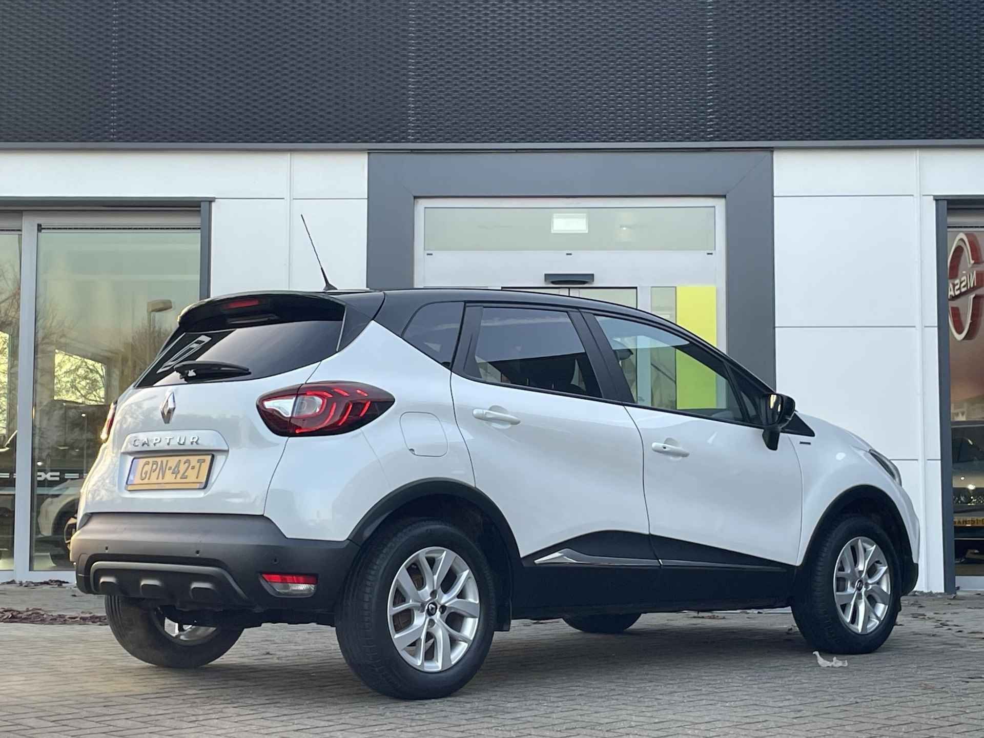 Renault Captur 0.9 TCe Limited  | Naviagtie | Climatronic | - 3/25