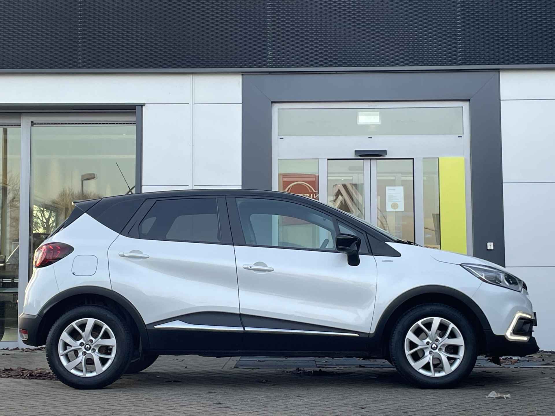 Renault Captur 0.9 TCe Limited  | Naviagtie | Climatronic | - 11/25