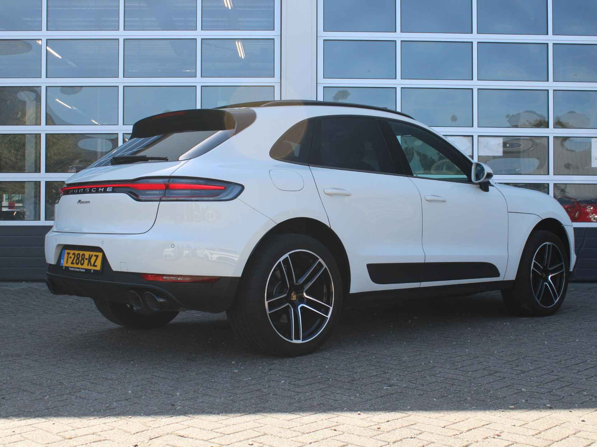 Porsche Macan 2.0 245pk Aut. | Schuif/Kanteldak | 20" | Alcantara | Adapt. demping | Memory | HD Navi | Carplay - 19/29